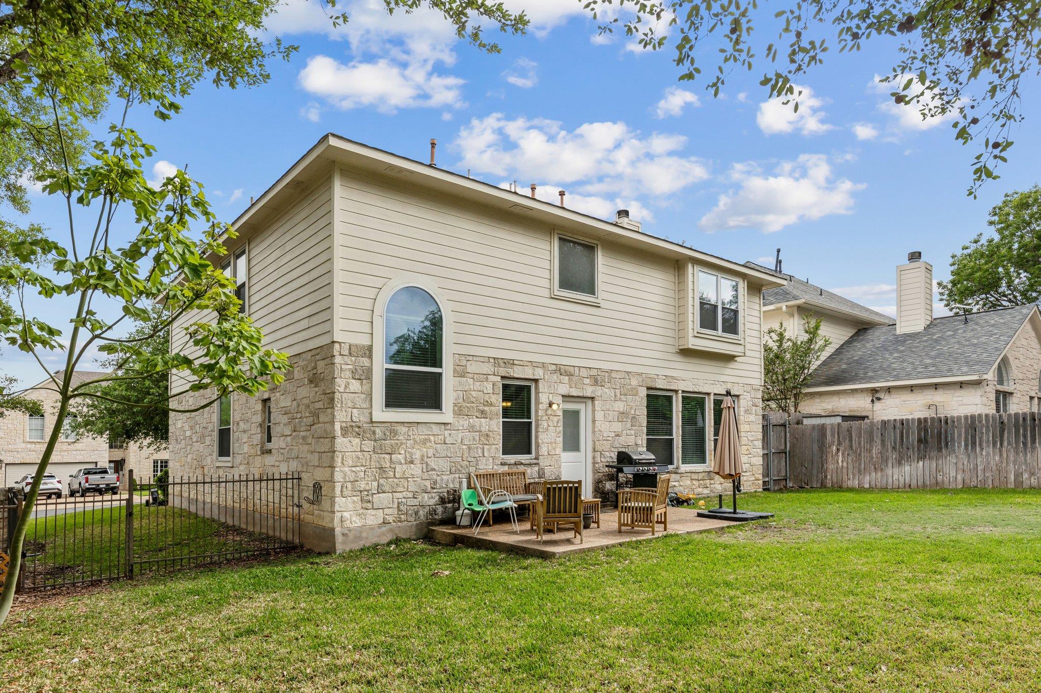 4033 Sable Oaks Dr, Round Rock, TX 78664