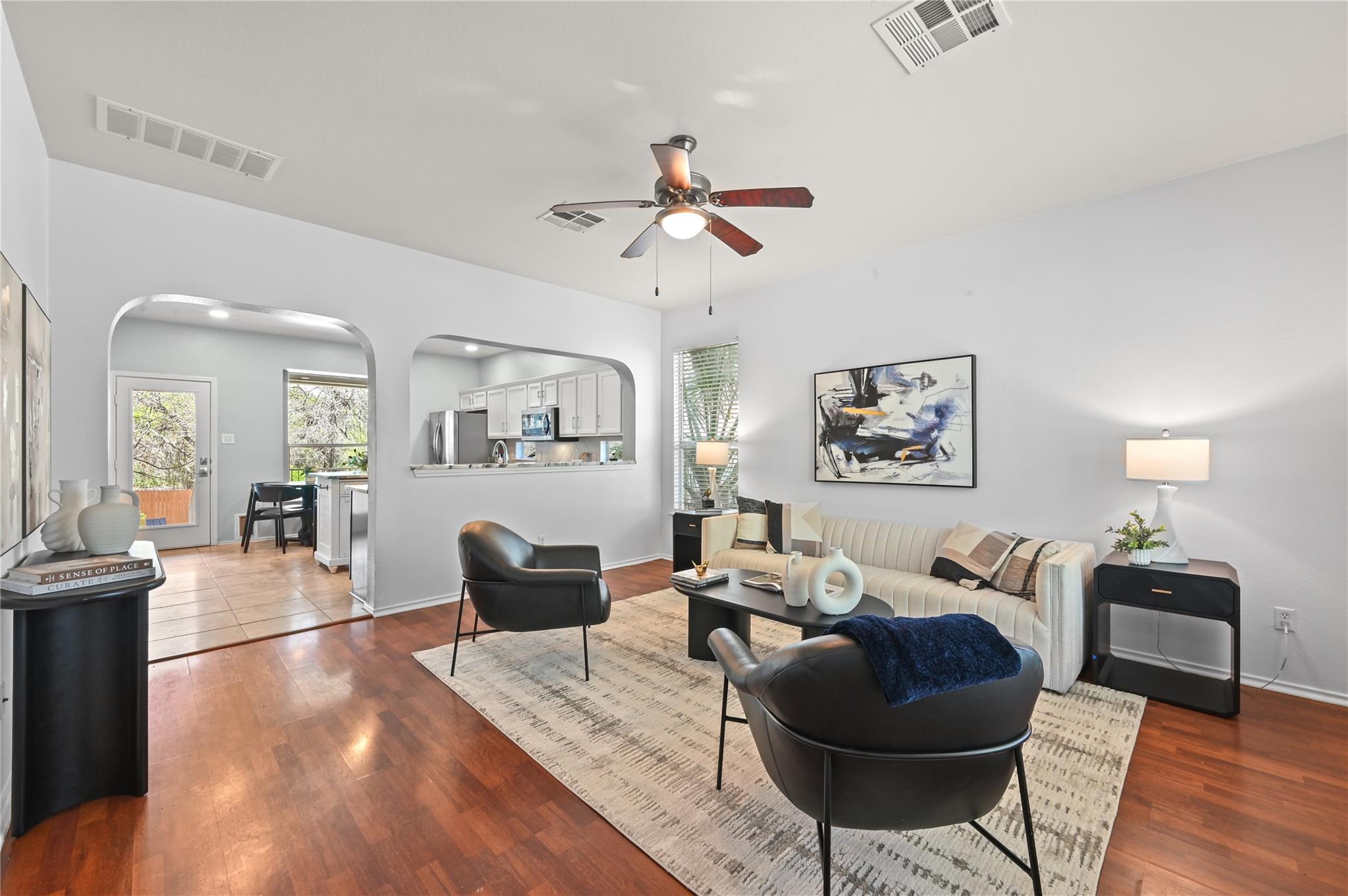 8801 Dulcet Dr, Austin, TX 78745