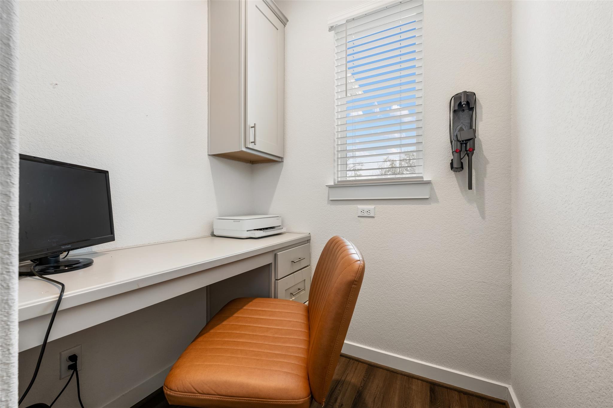 8204 Prairie Rye Dr, Lago Vista, TX 78645