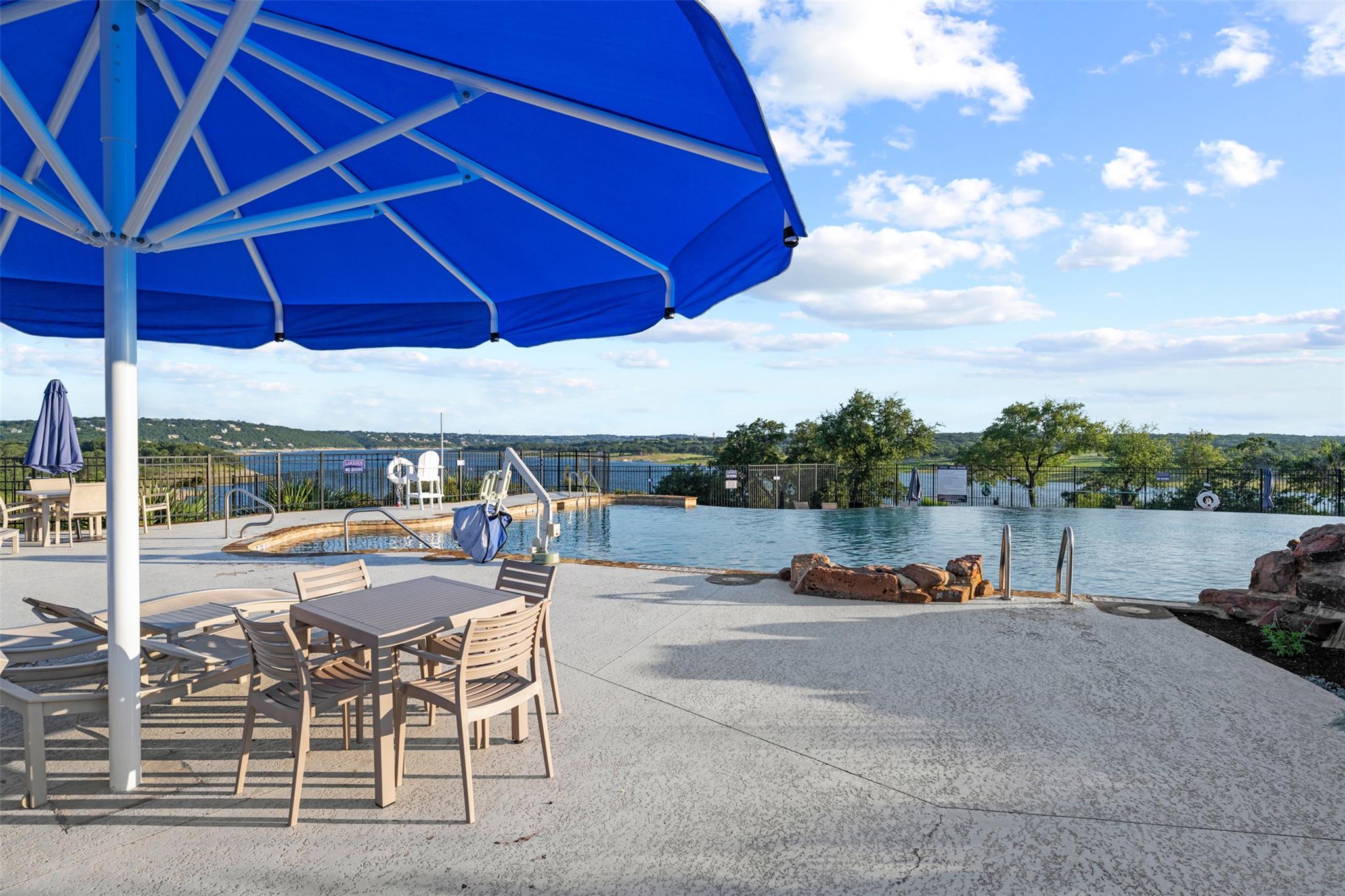 8204 Prairie Rye Dr, Lago Vista, TX 78645