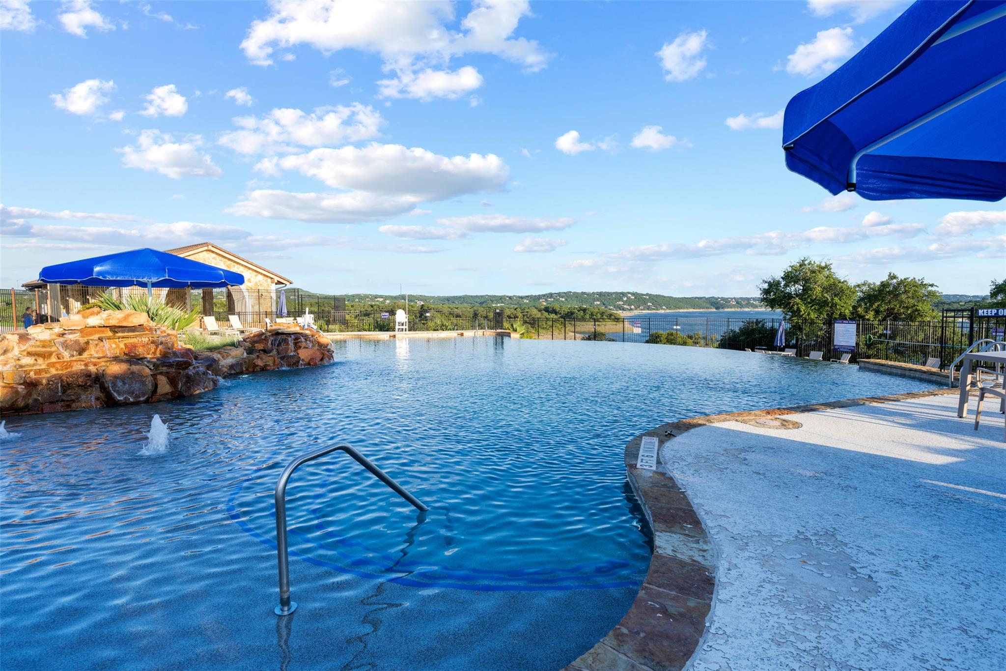 8204 Prairie Rye Dr, Lago Vista, TX 78645