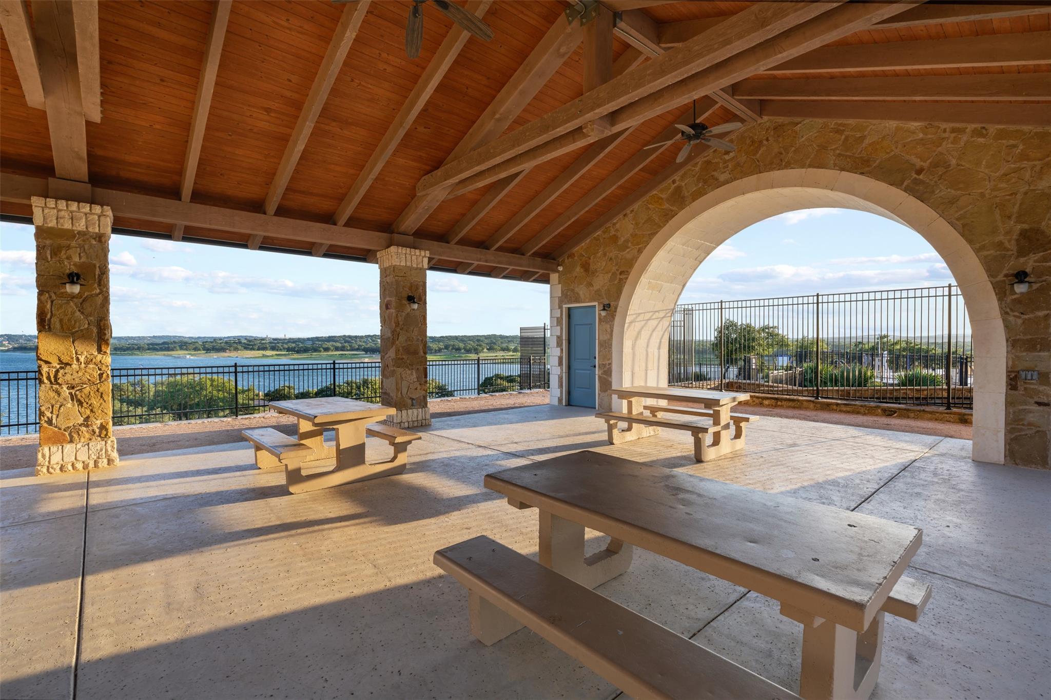 8204 Prairie Rye Dr, Lago Vista, TX 78645