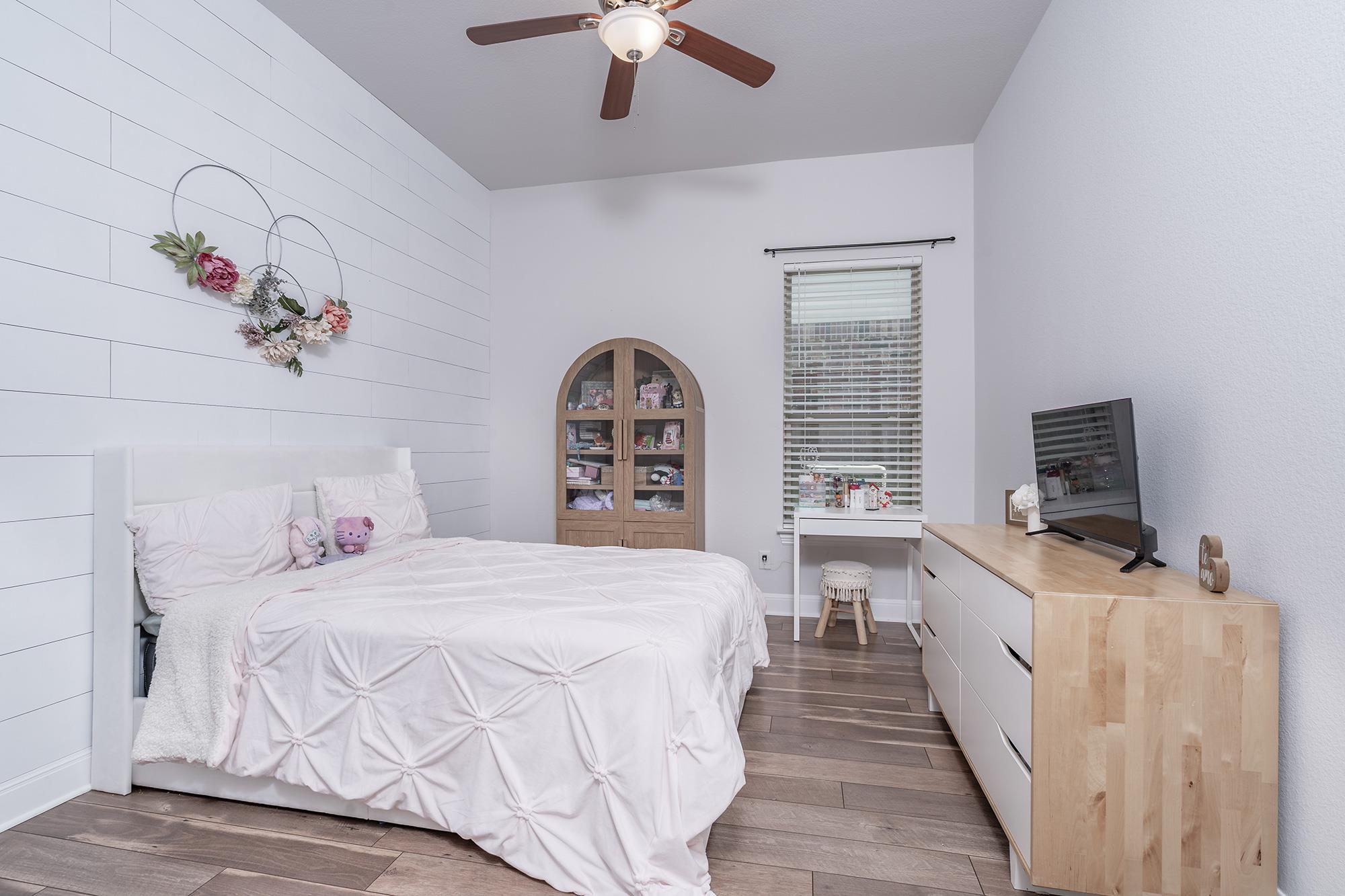 130 Bluehaw Dr, Georgetown, TX 78628