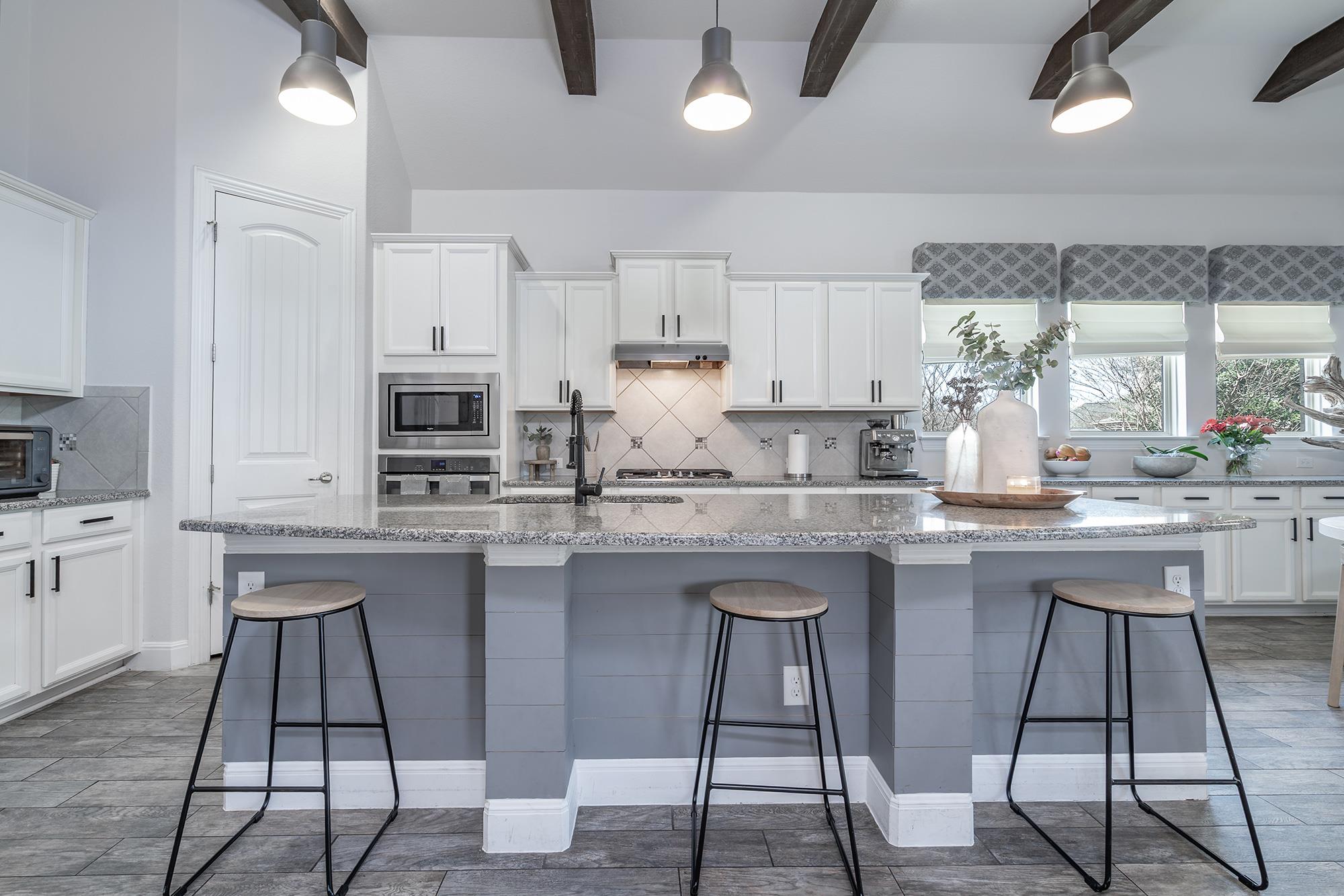 130 Bluehaw Dr, Georgetown, TX 78628