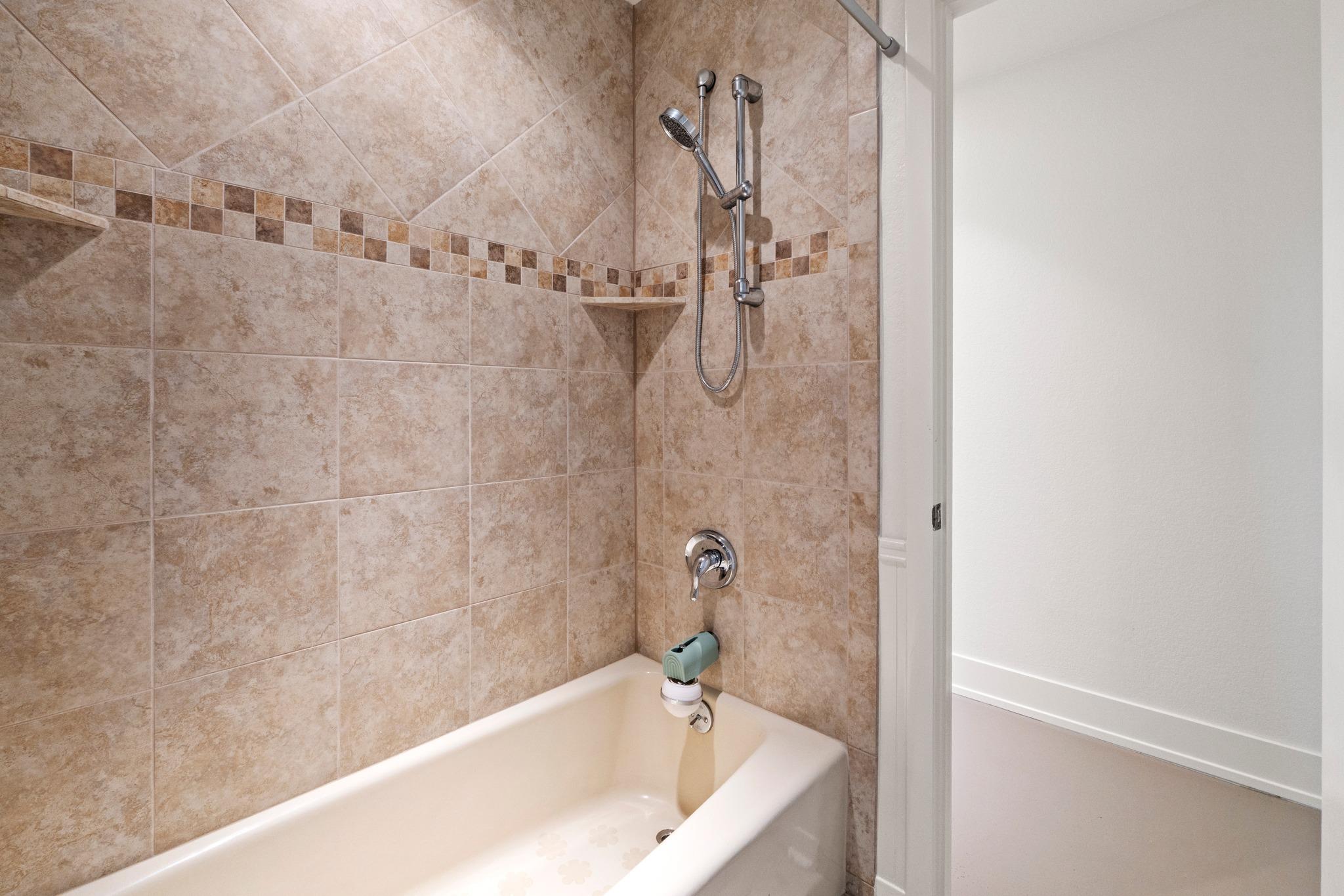 901 Vanguard St, Lakeway, TX 78734