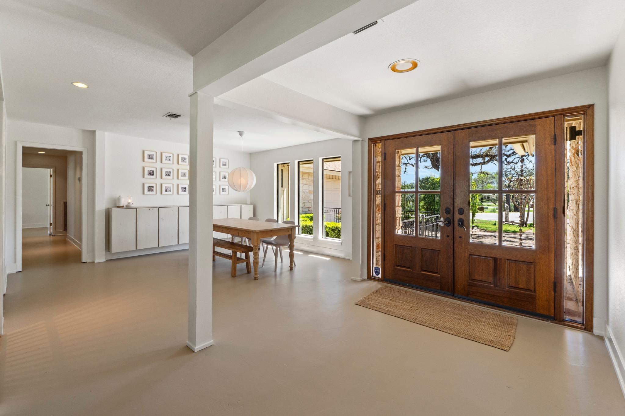 901 Vanguard St, Lakeway, TX 78734