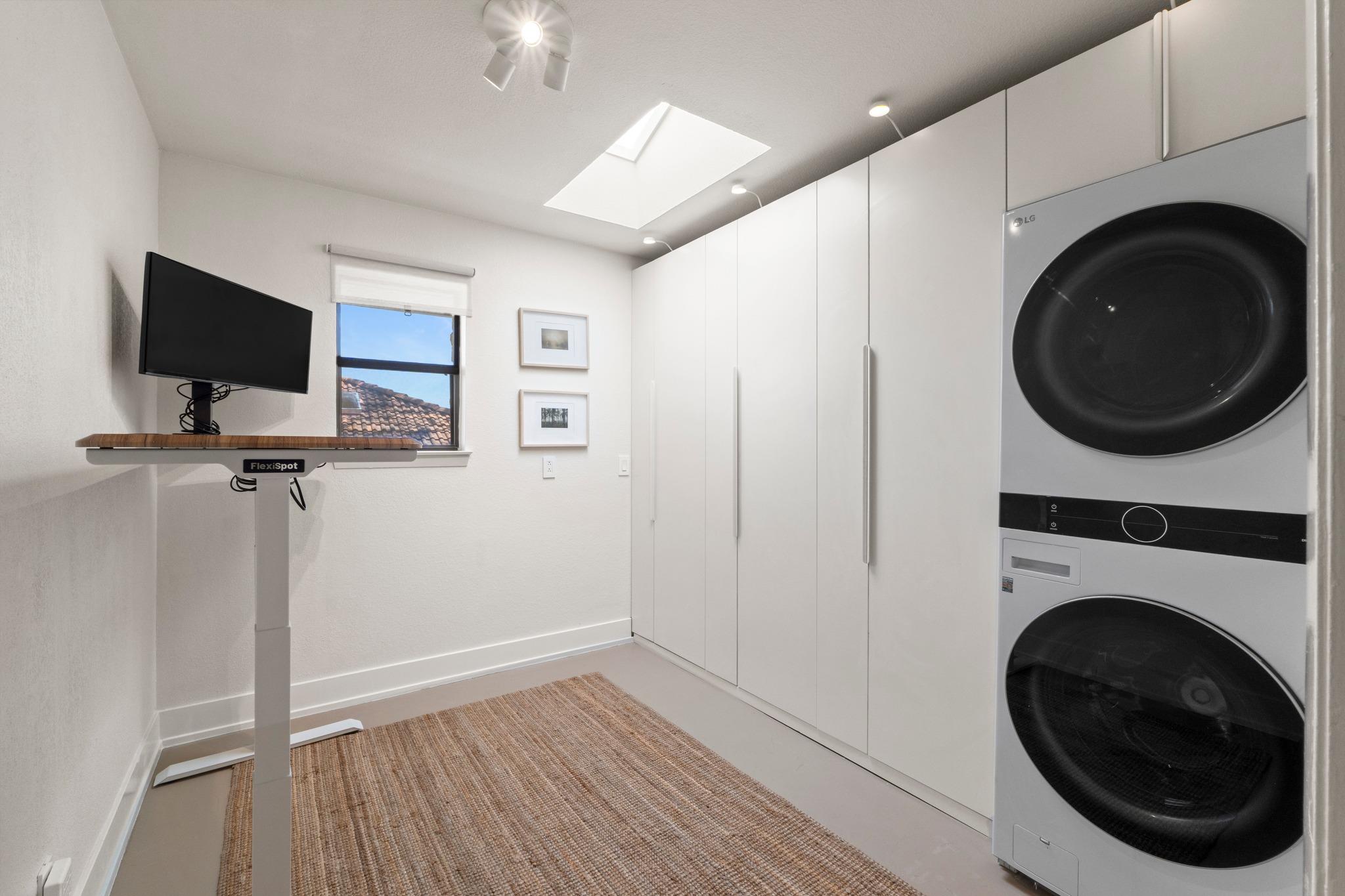 901 Vanguard St, Lakeway, TX 78734