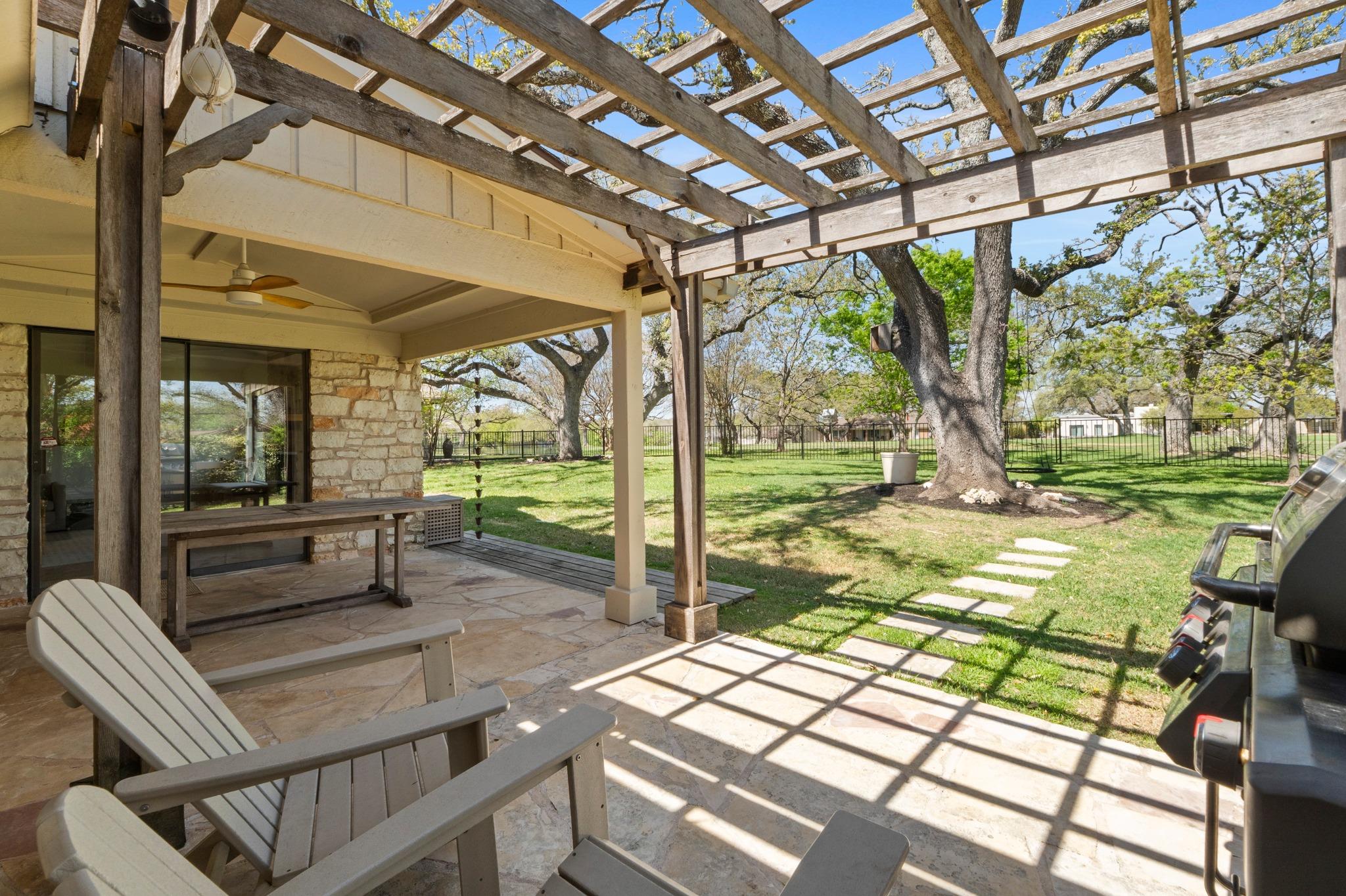 901 Vanguard St, Lakeway, TX 78734