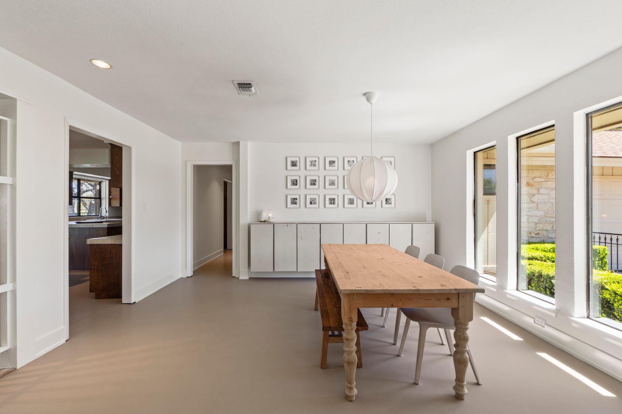 901 Vanguard St, Lakeway, TX 78734