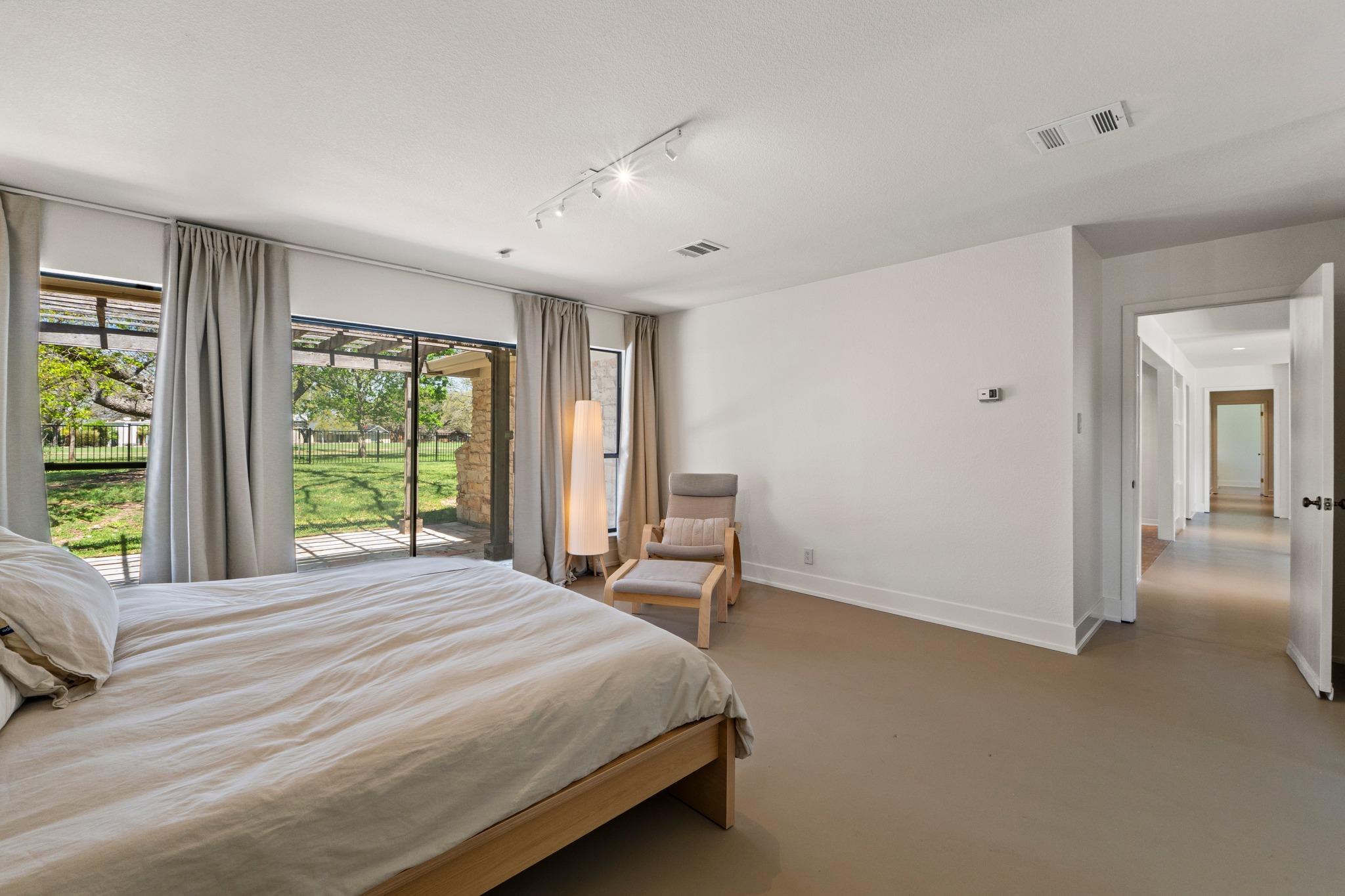 901 Vanguard St, Lakeway, TX 78734