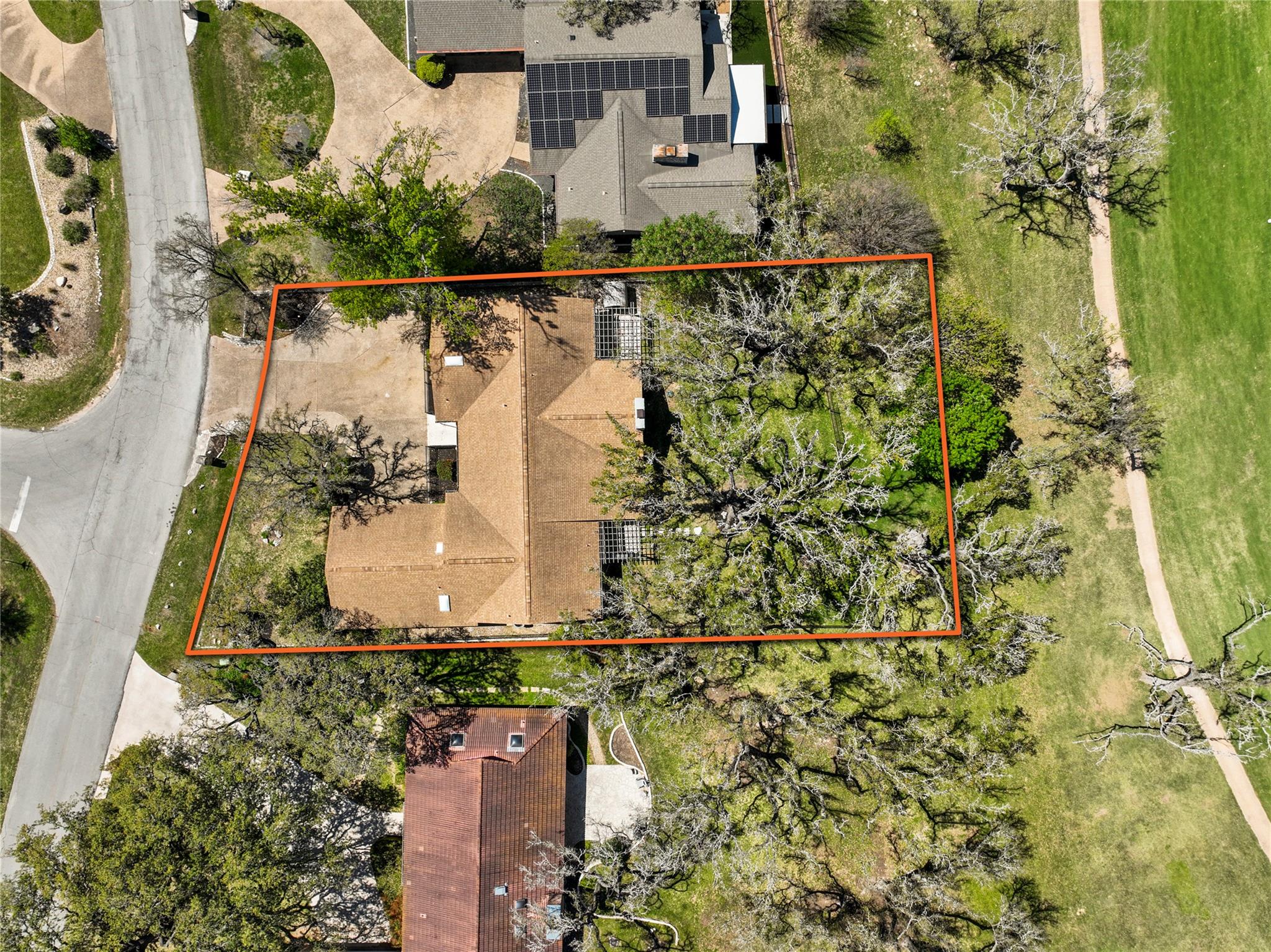 901 Vanguard St, Lakeway, TX 78734