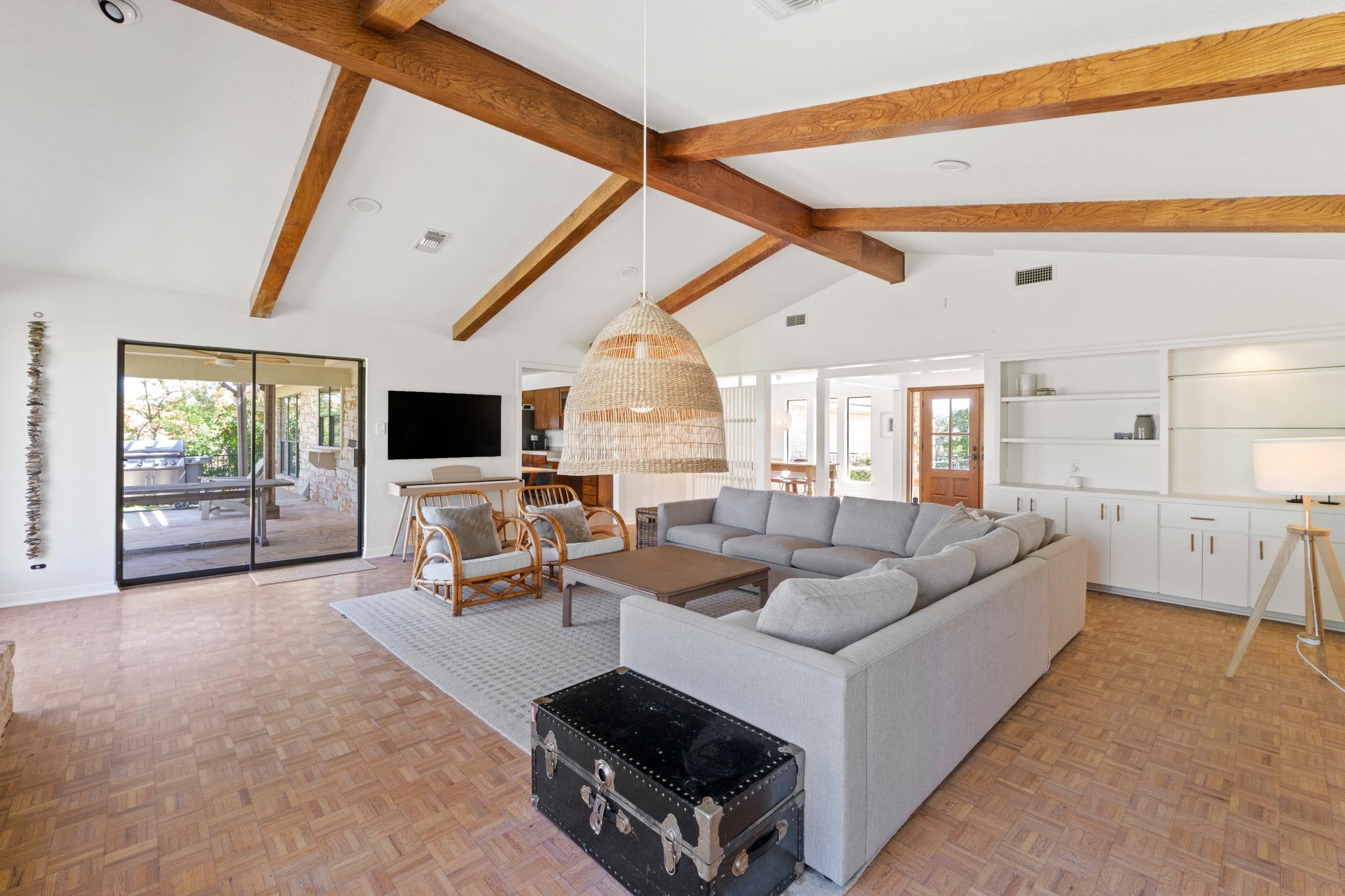 901 Vanguard St, Lakeway, TX 78734