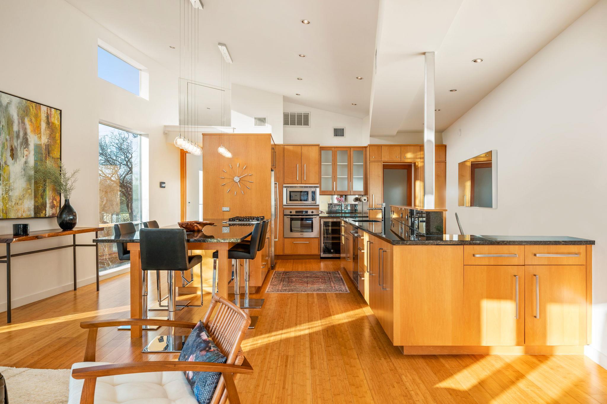 1700 Ravey St # A, Austin, TX 78704