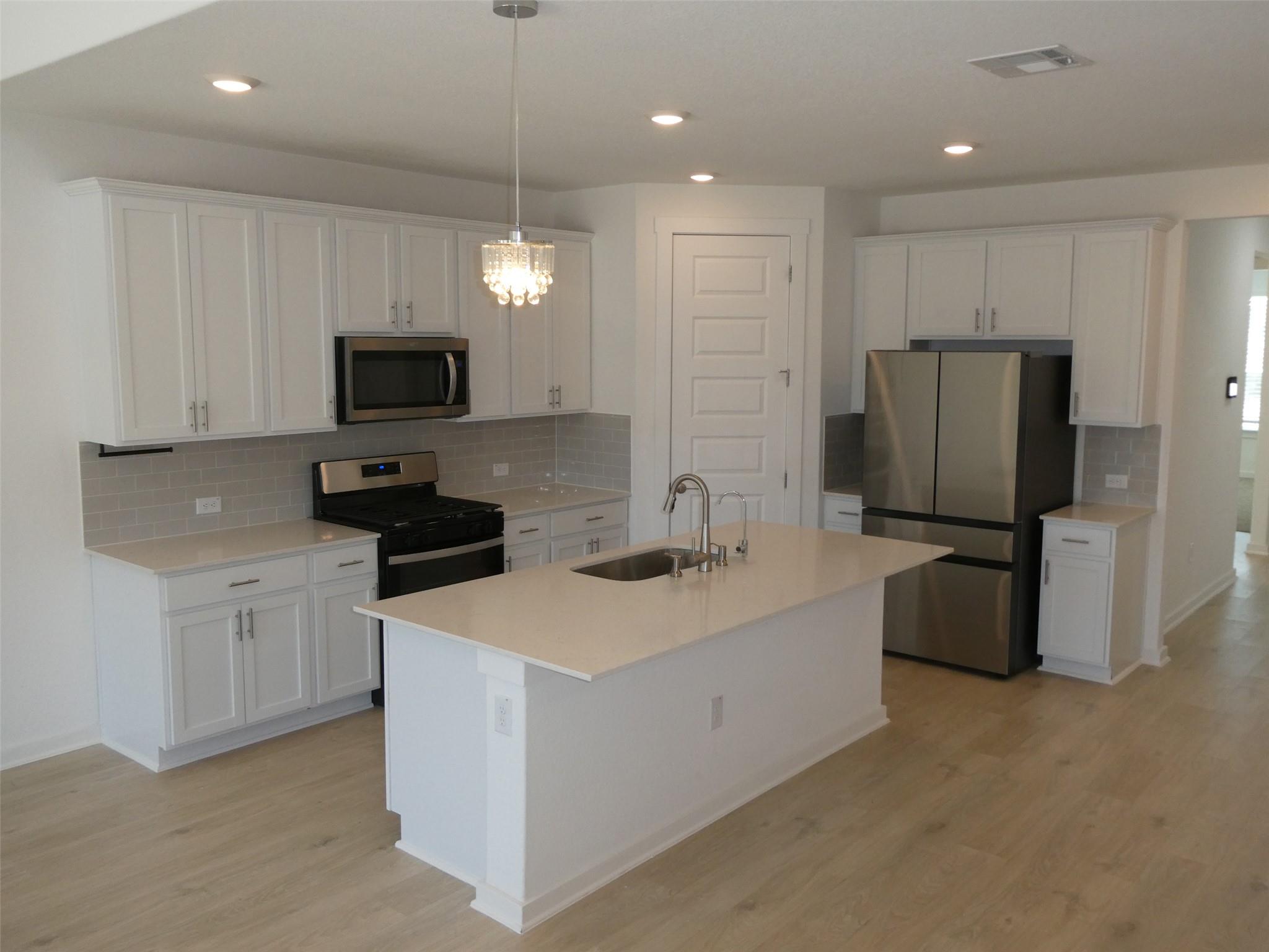 1804 W Crow Hop Vw, Leander, TX 78641