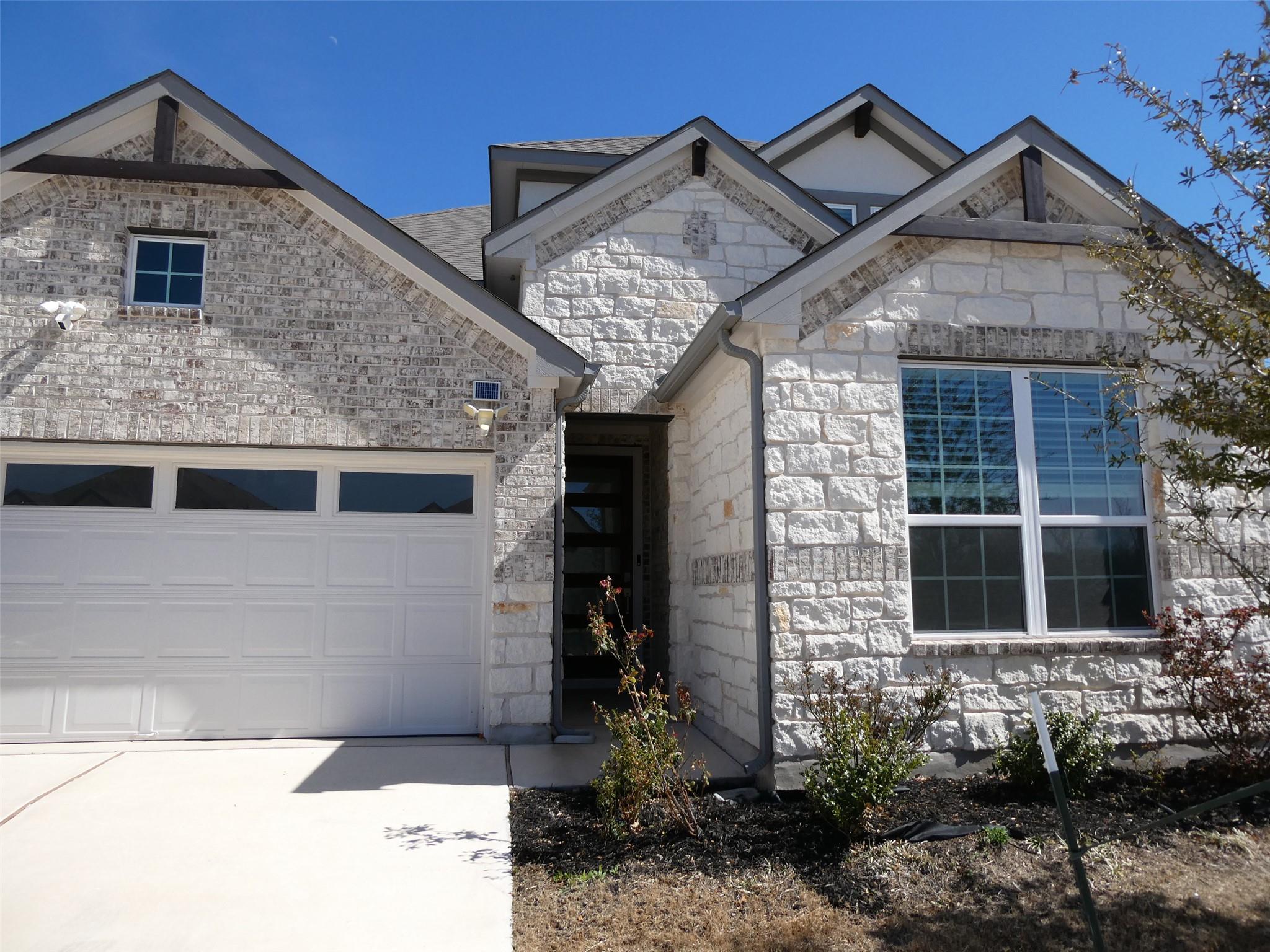 1804 W Crow Hop Vw, Leander, TX 78641