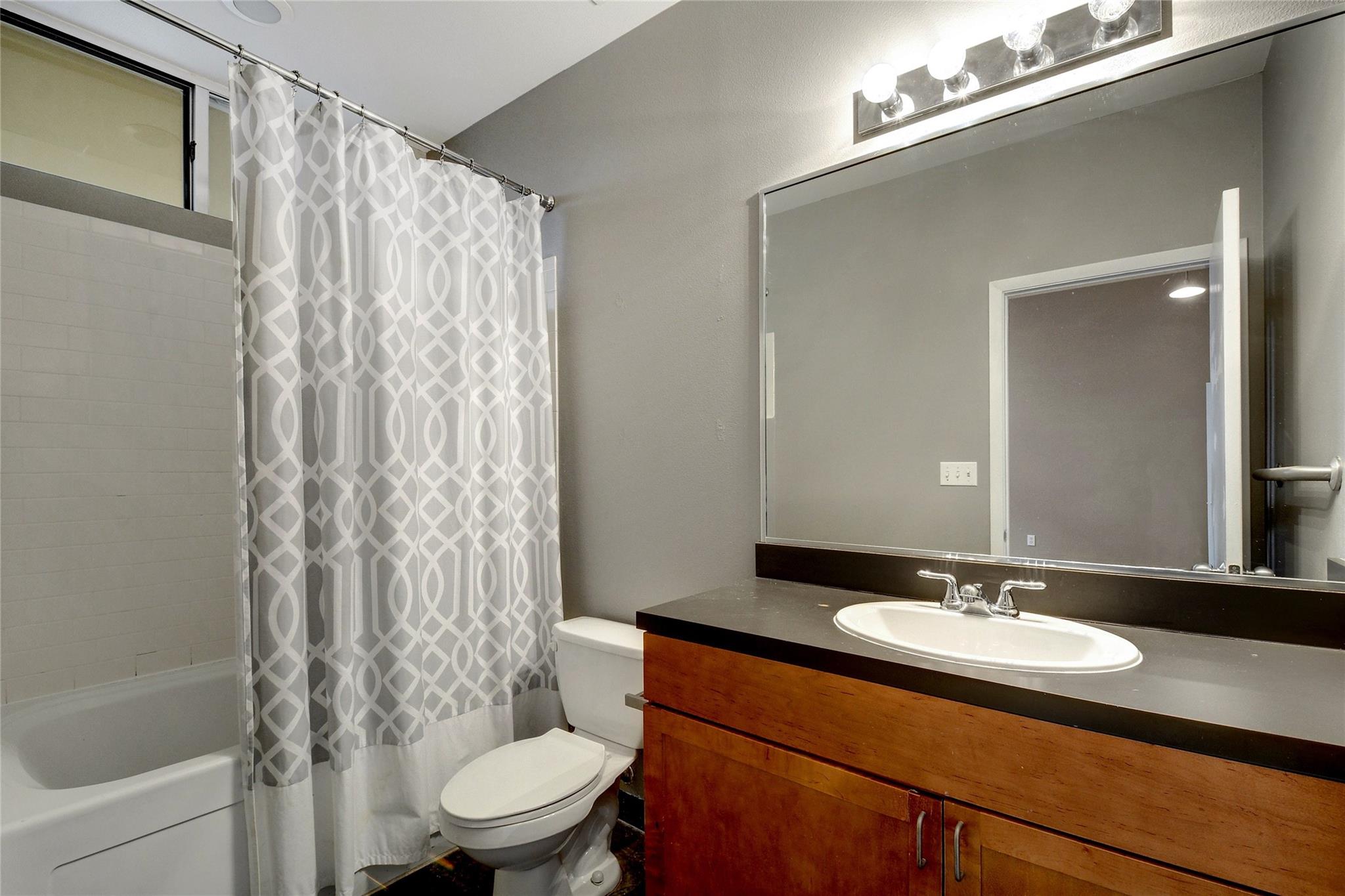 2401 E 6th St E # 41, Austin, TX 78702