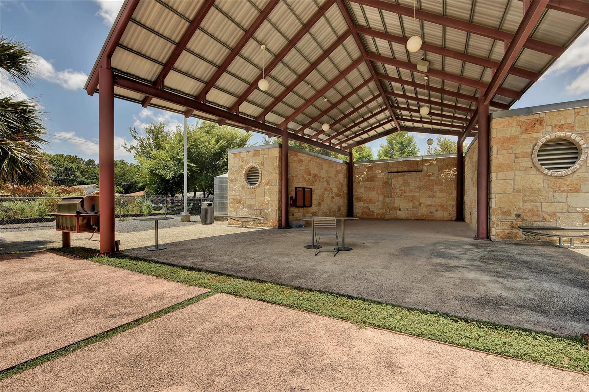 2401 E 6th St E # 41, Austin, TX 78702