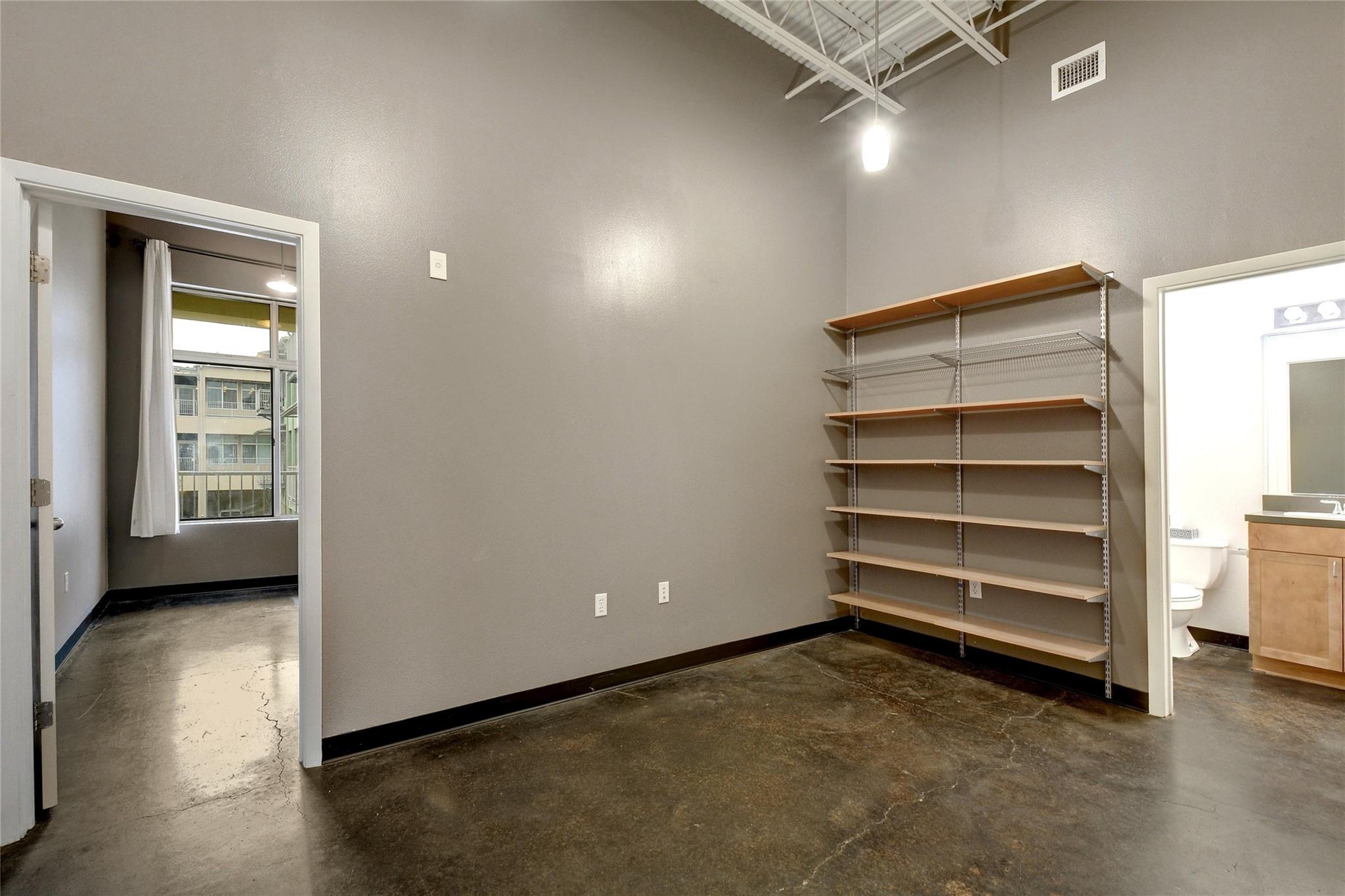 2401 E 6th St E # 41, Austin, TX 78702