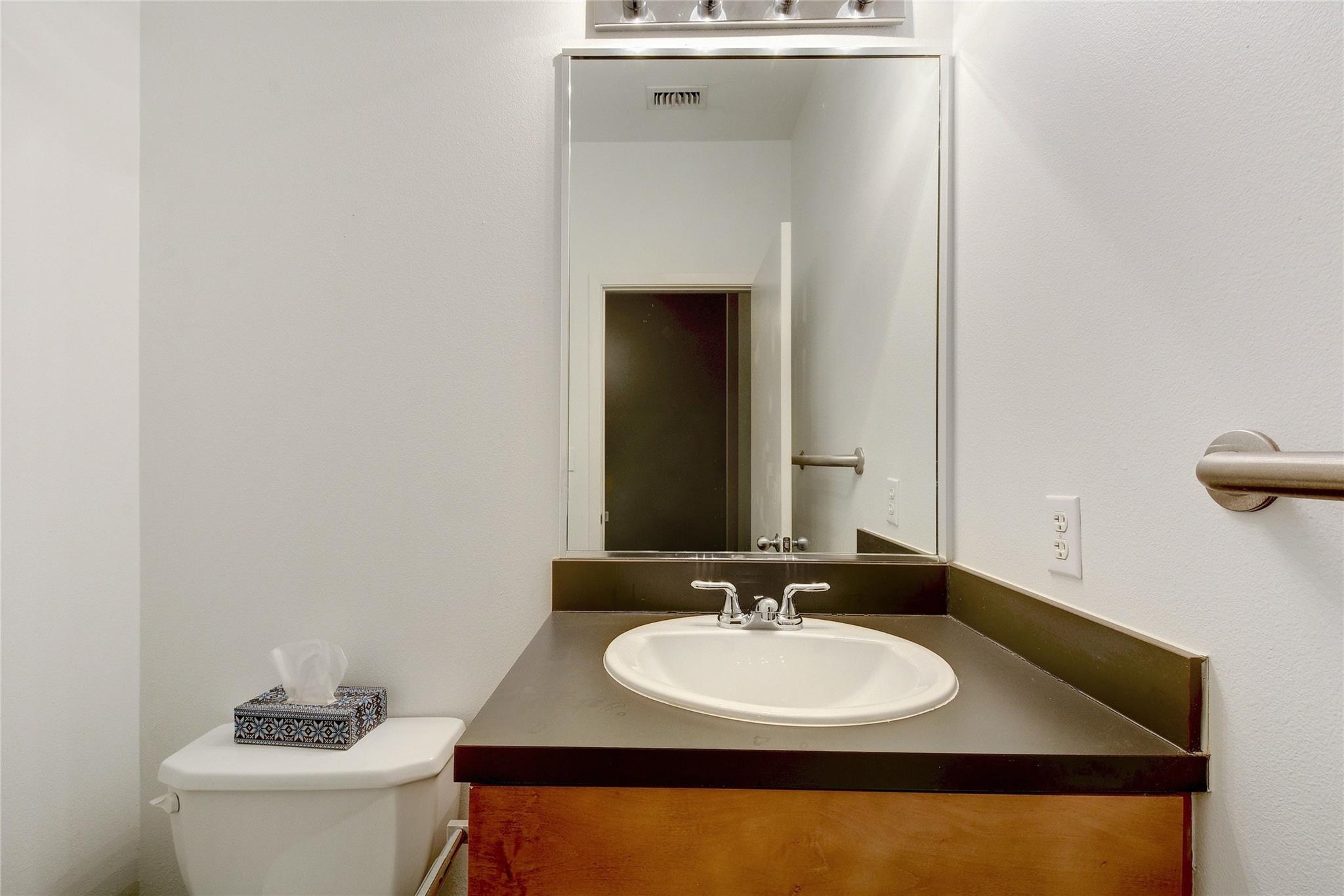 2401 E 6th St E # 41, Austin, TX 78702