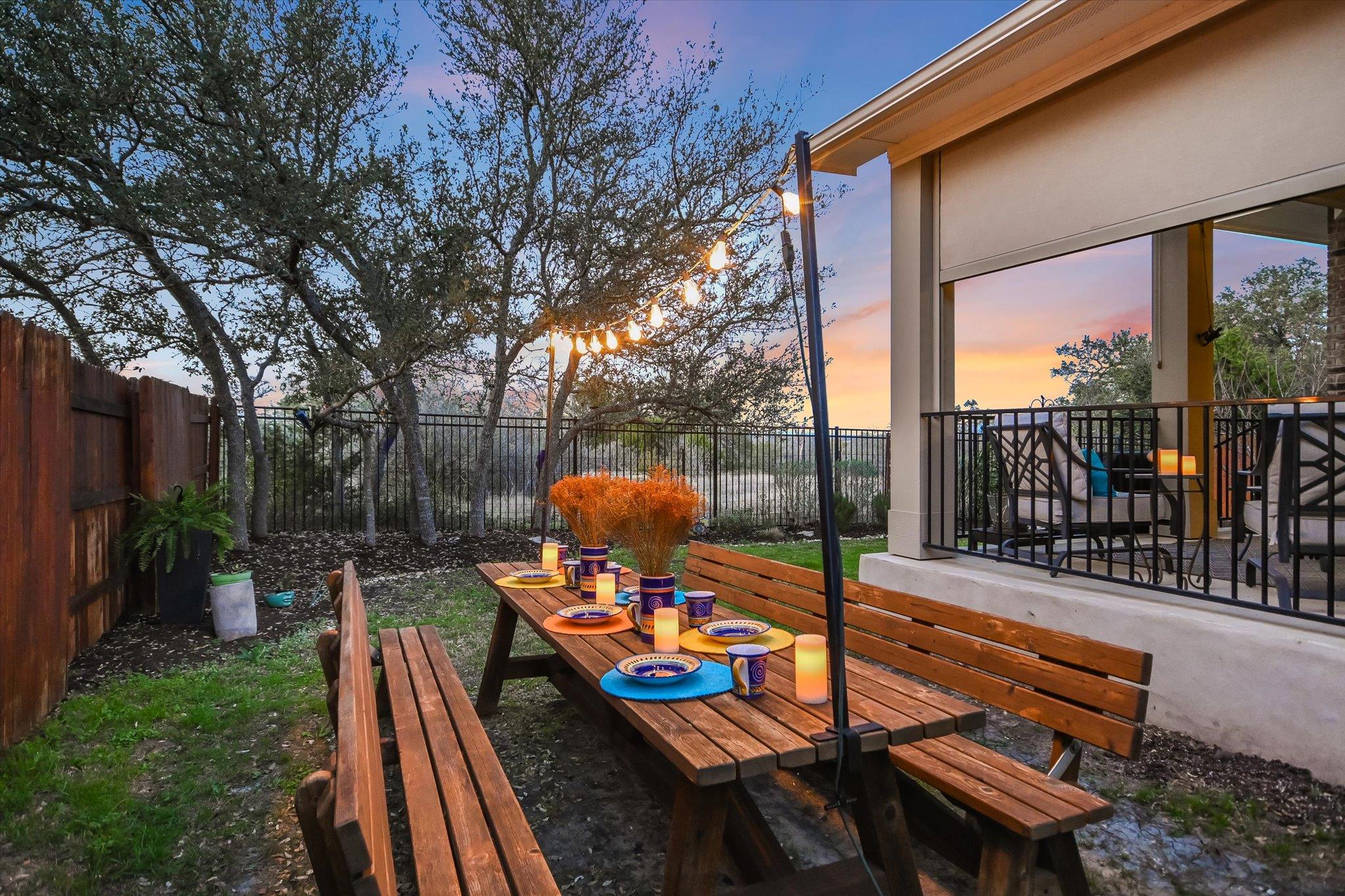 508 Peakside Cir, Dripping Springs, TX 78620