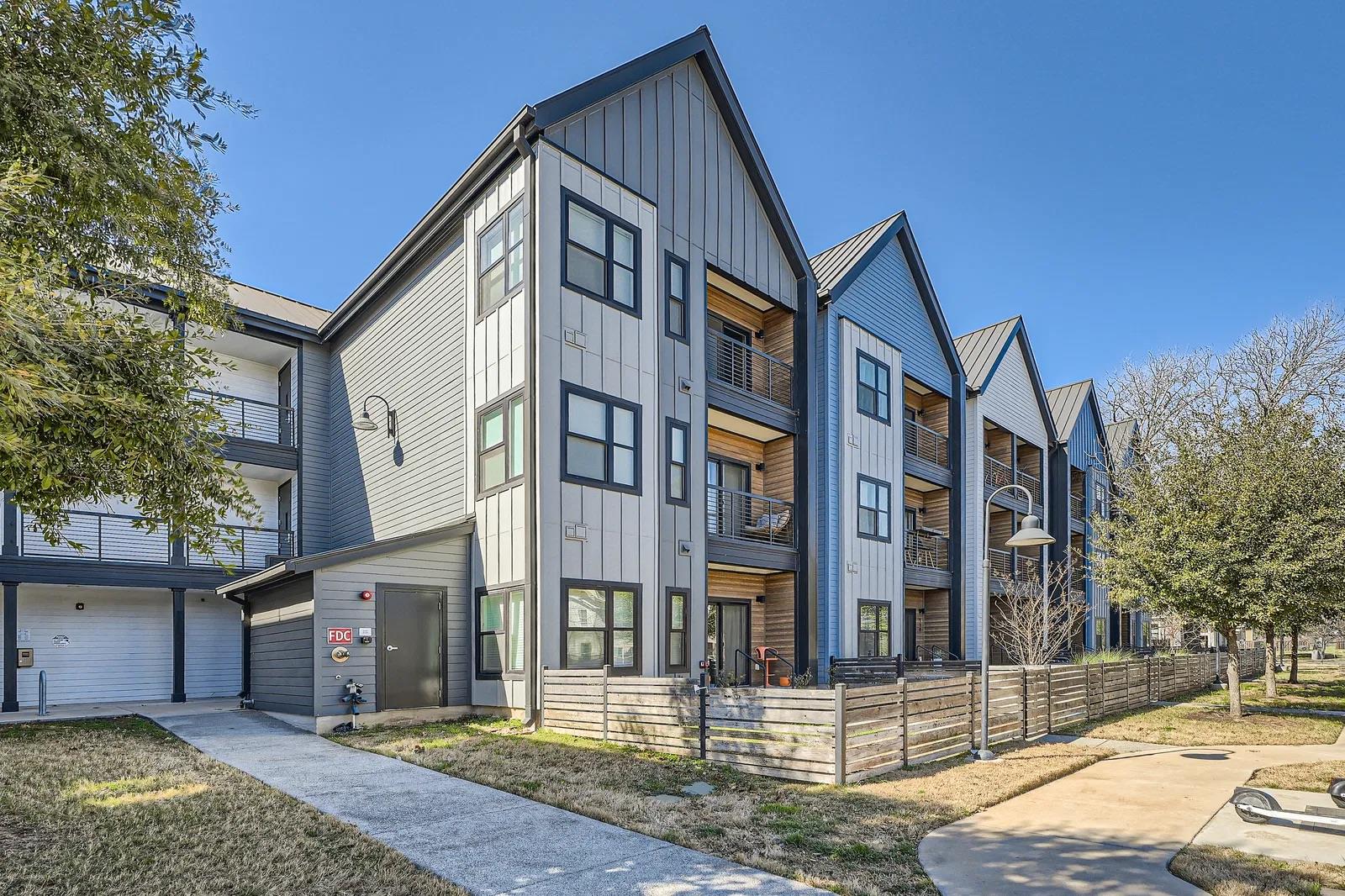 3101 Govalle Ave # 103, Austin, TX 78702