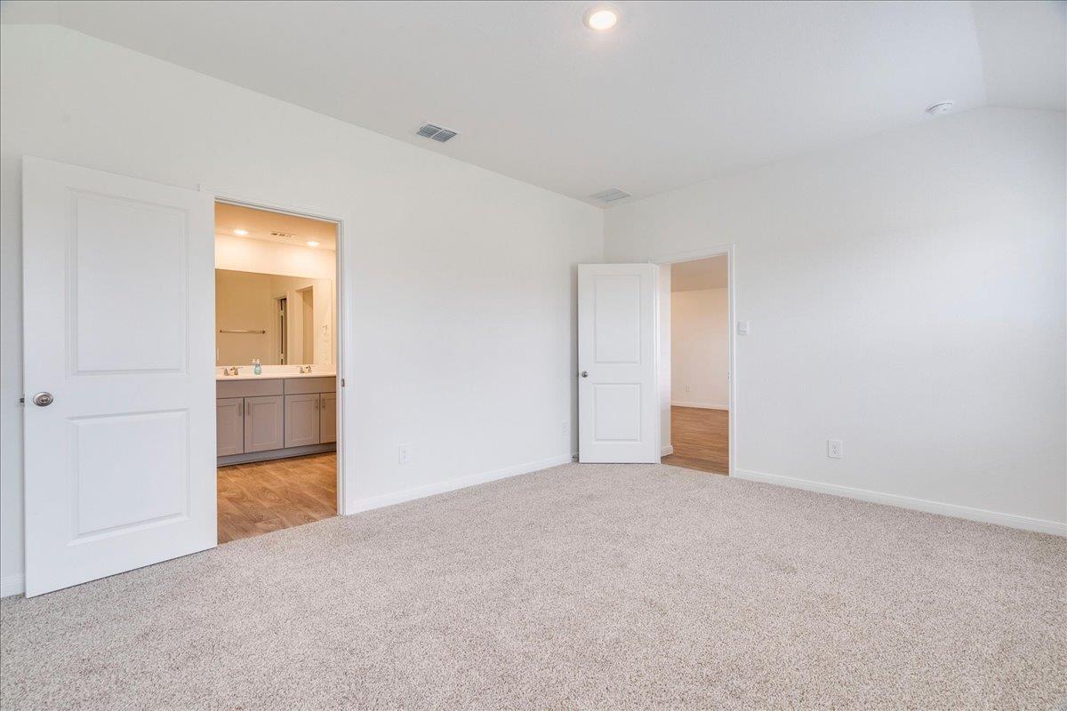 264 Denali Dr, Kyle, TX 78640