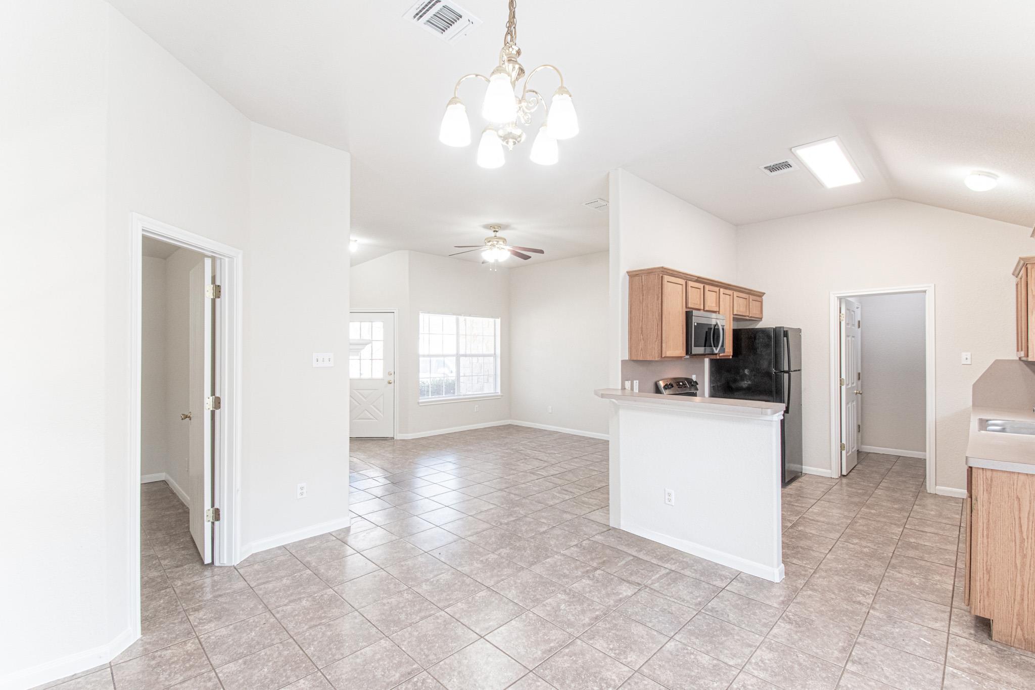 10 Green Glade Ct, Wimberley, TX 78676