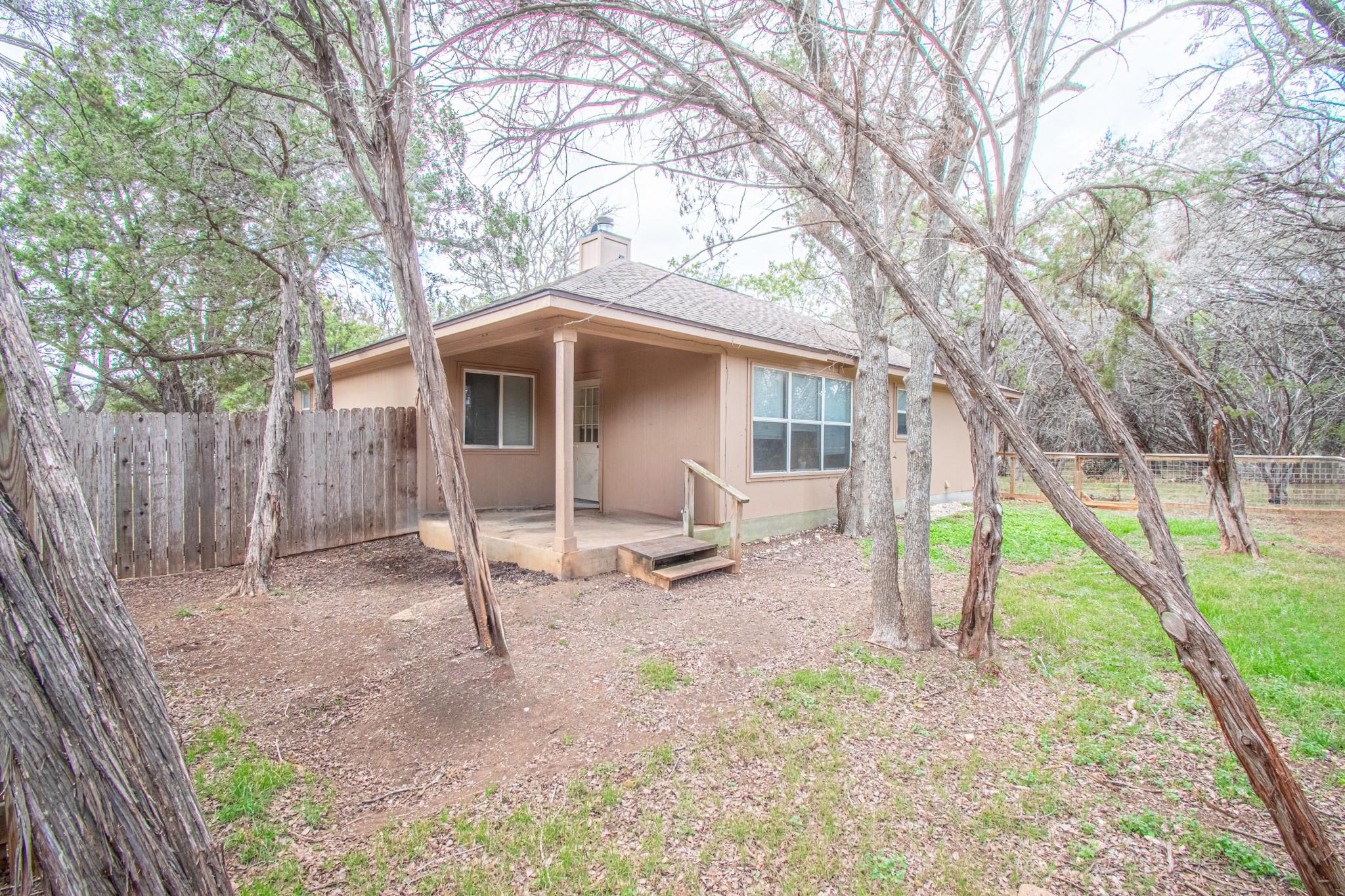 10 Green Glade Ct, Wimberley, TX 78676