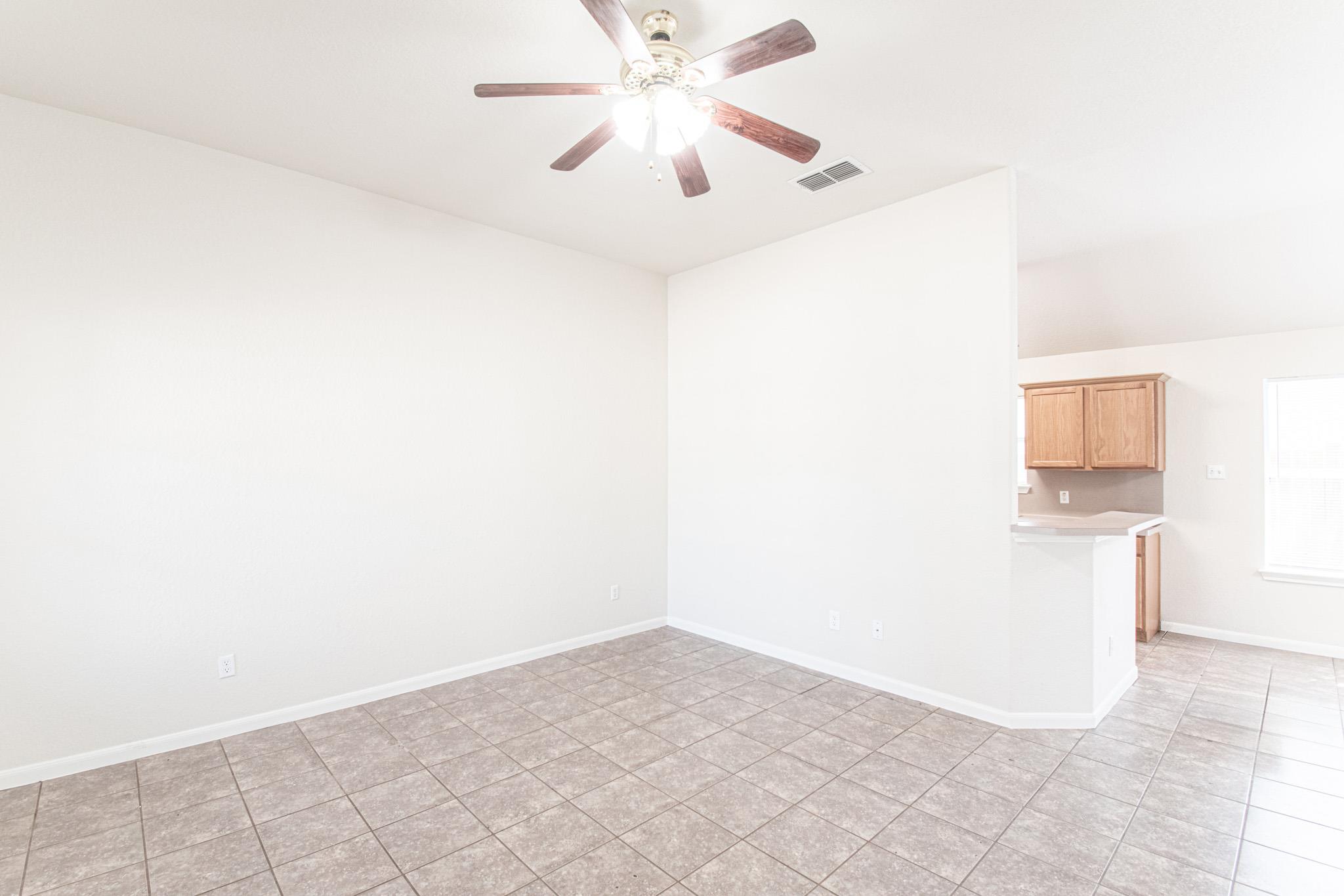 10 Green Glade Ct, Wimberley, TX 78676