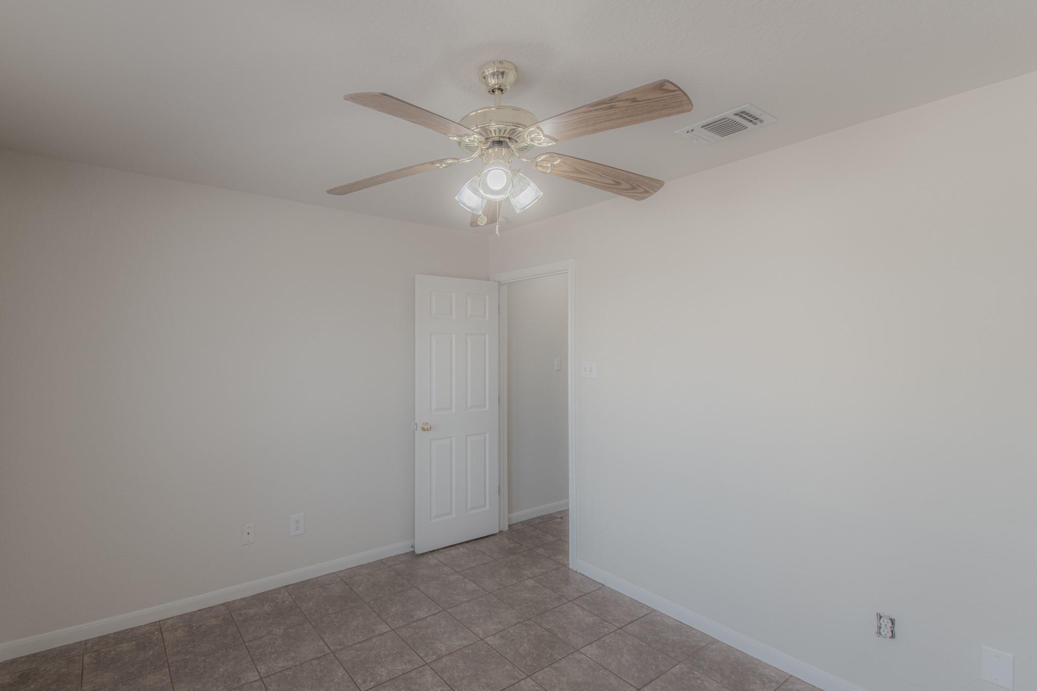 10 Green Glade Ct, Wimberley, TX 78676