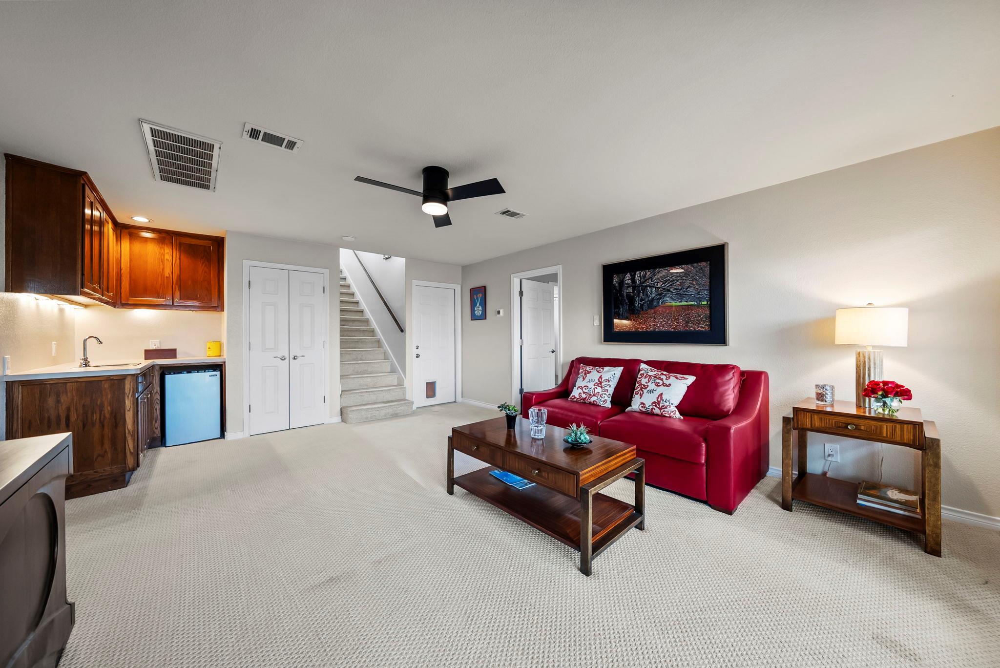 106 Long Mtn, Horseshoe Bay, TX 78657