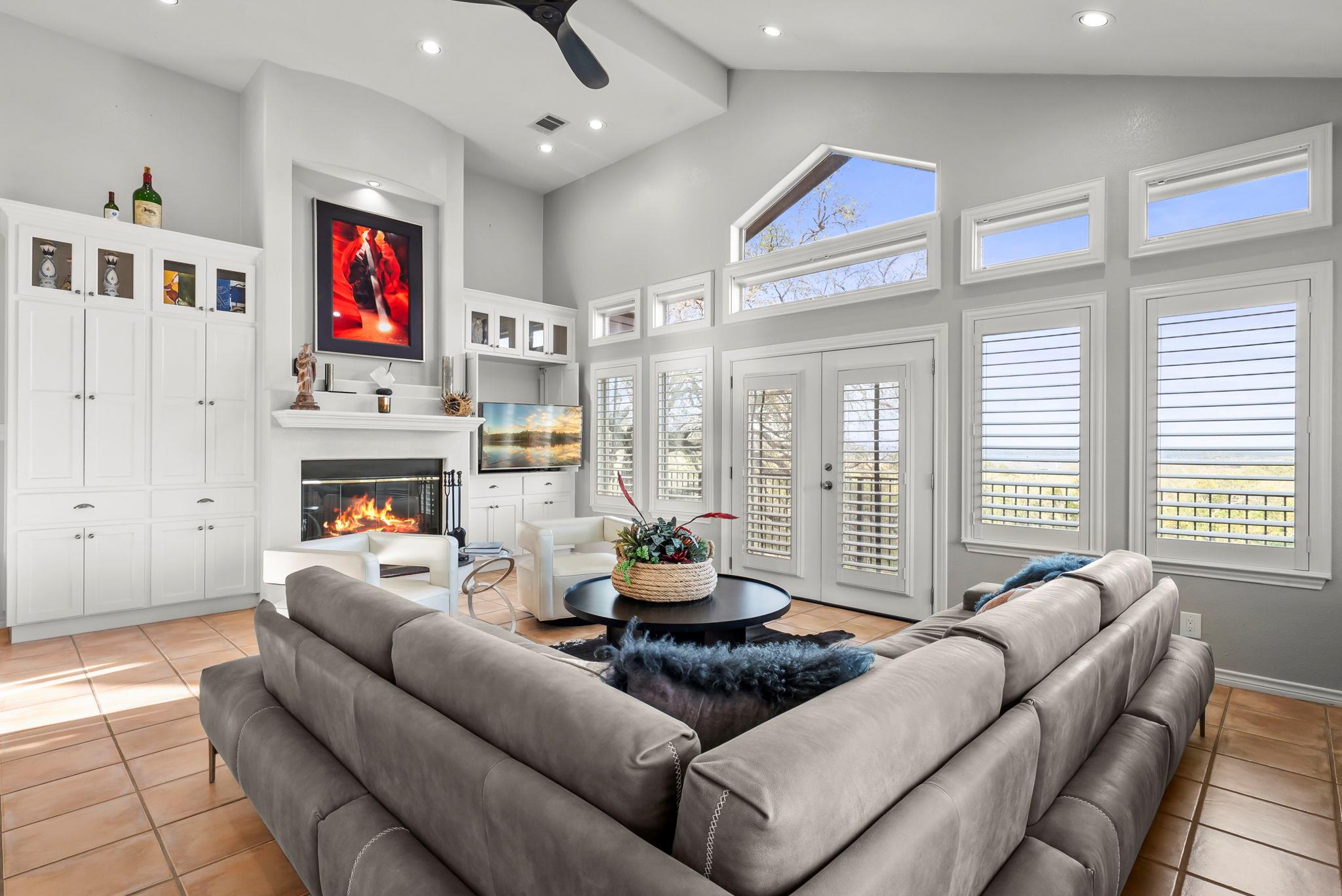 106 Long Mtn, Horseshoe Bay, TX 78657