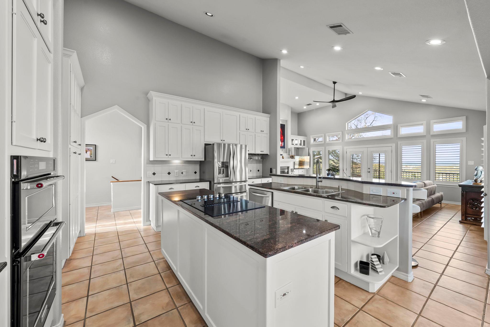 106 Long Mtn, Horseshoe Bay, TX 78657