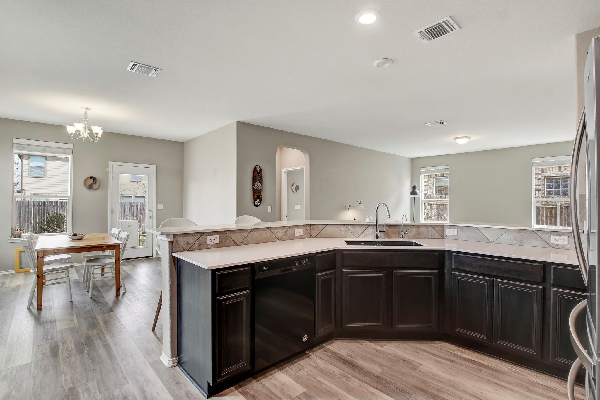 1716 Arial Dr, Austin, TX 78753