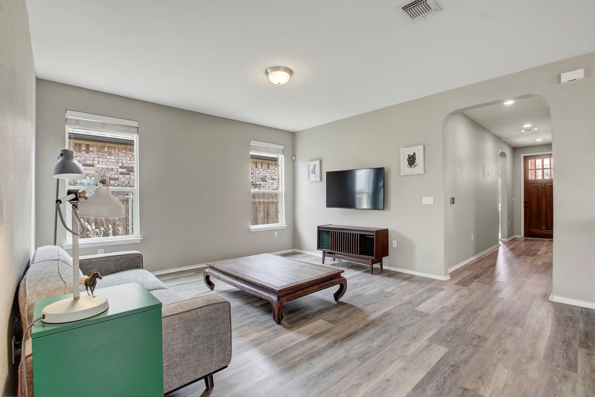 1716 Arial Dr, Austin, TX 78753