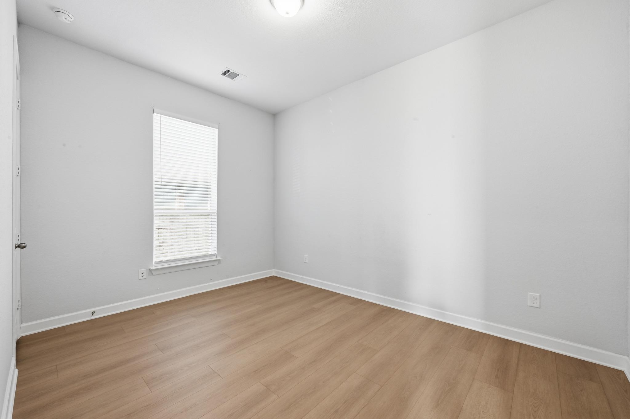 176 Wild Pecan Loop, Buda, TX 78610