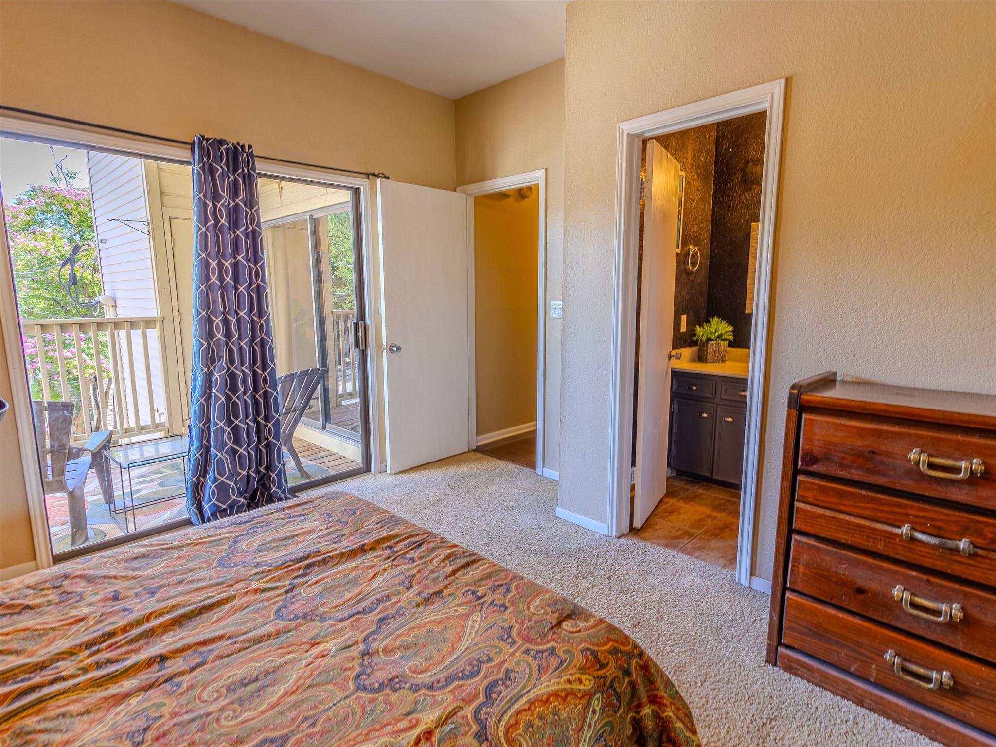 1013 Chestnut St # 4, San Marcos, TX 78666