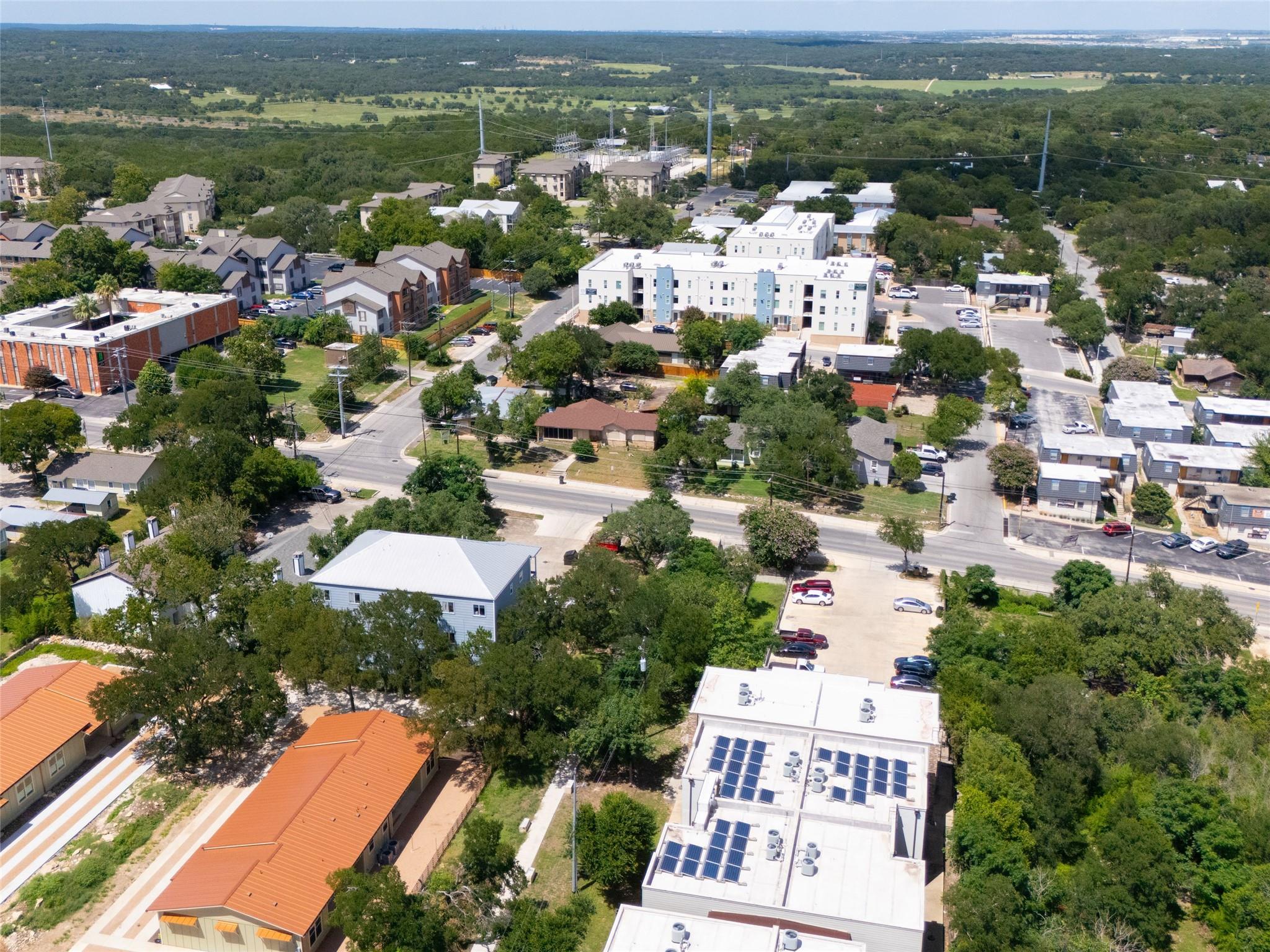 1013 Chestnut St # 4, San Marcos, TX 78666