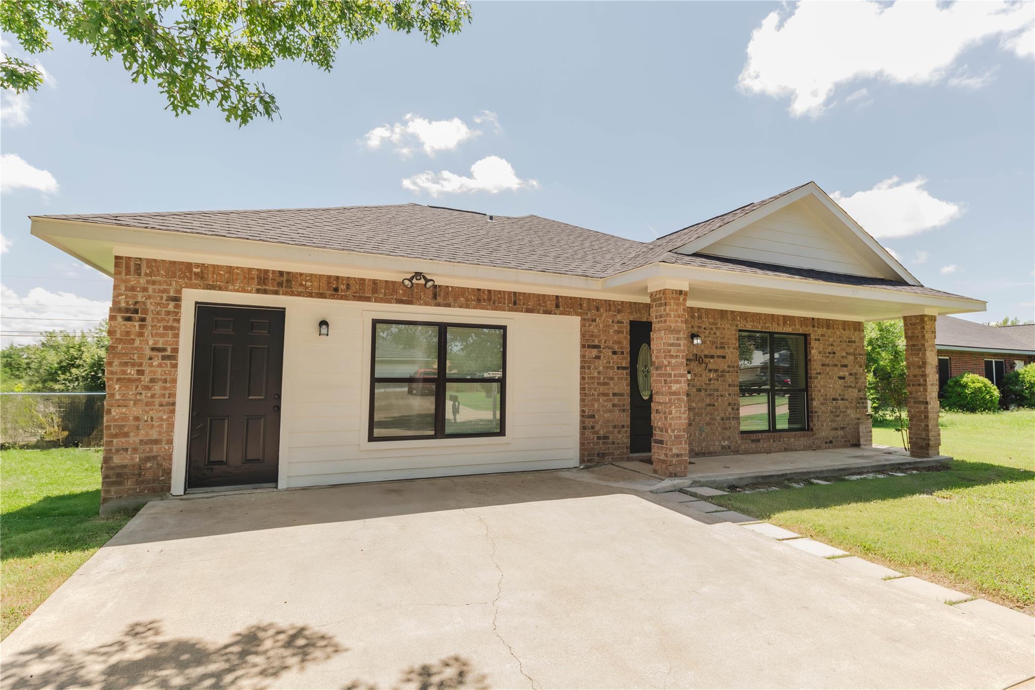 107 Silver Fox, Waco, TX 76705