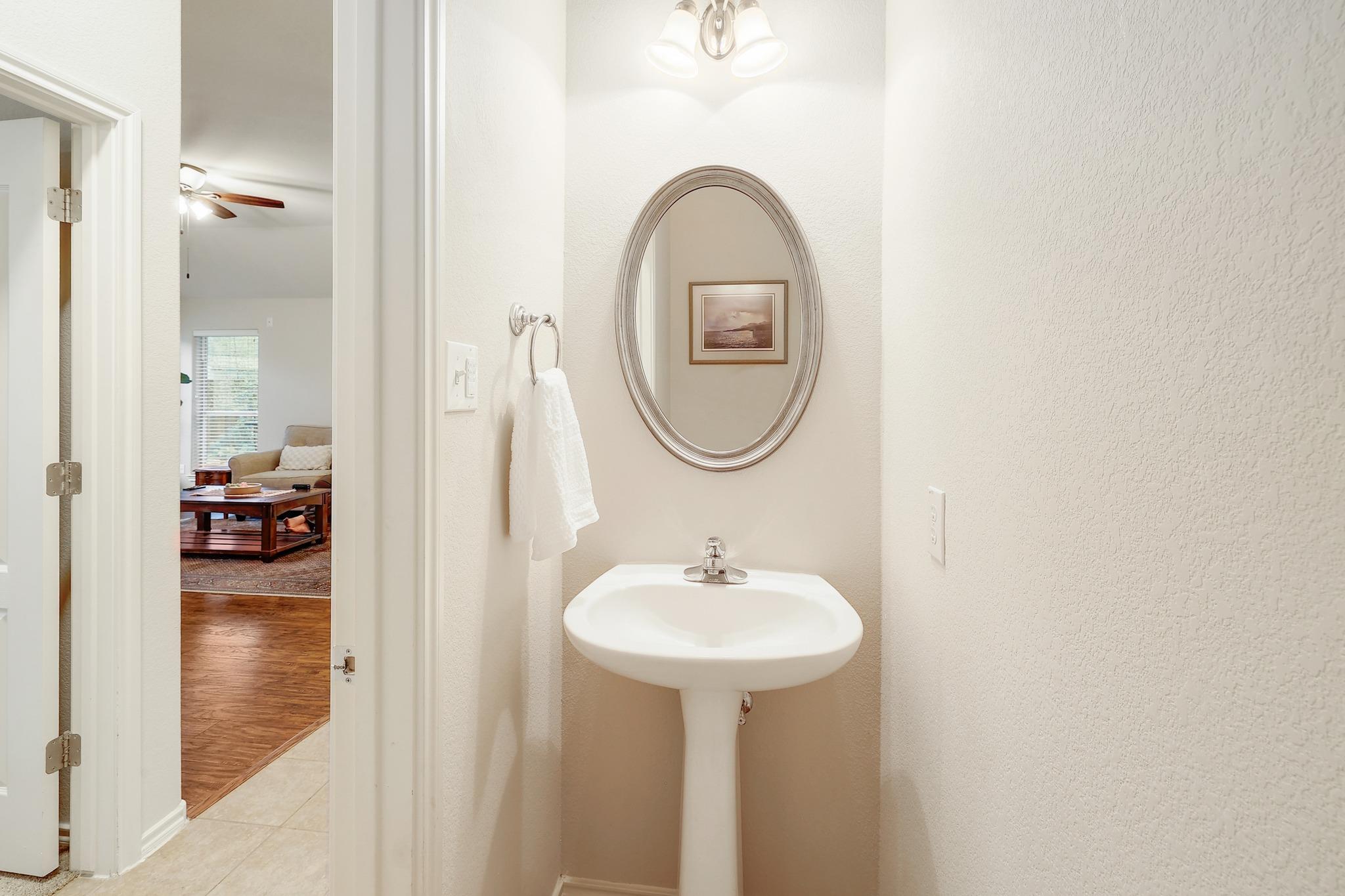 3802 Azur Ln, Round Rock, TX 78681