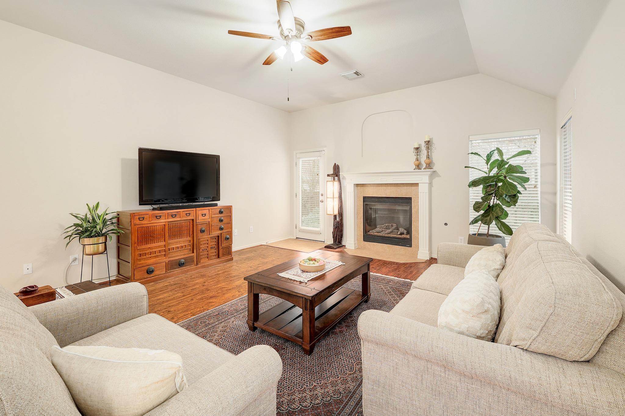 3802 Azur Ln, Round Rock, TX 78681