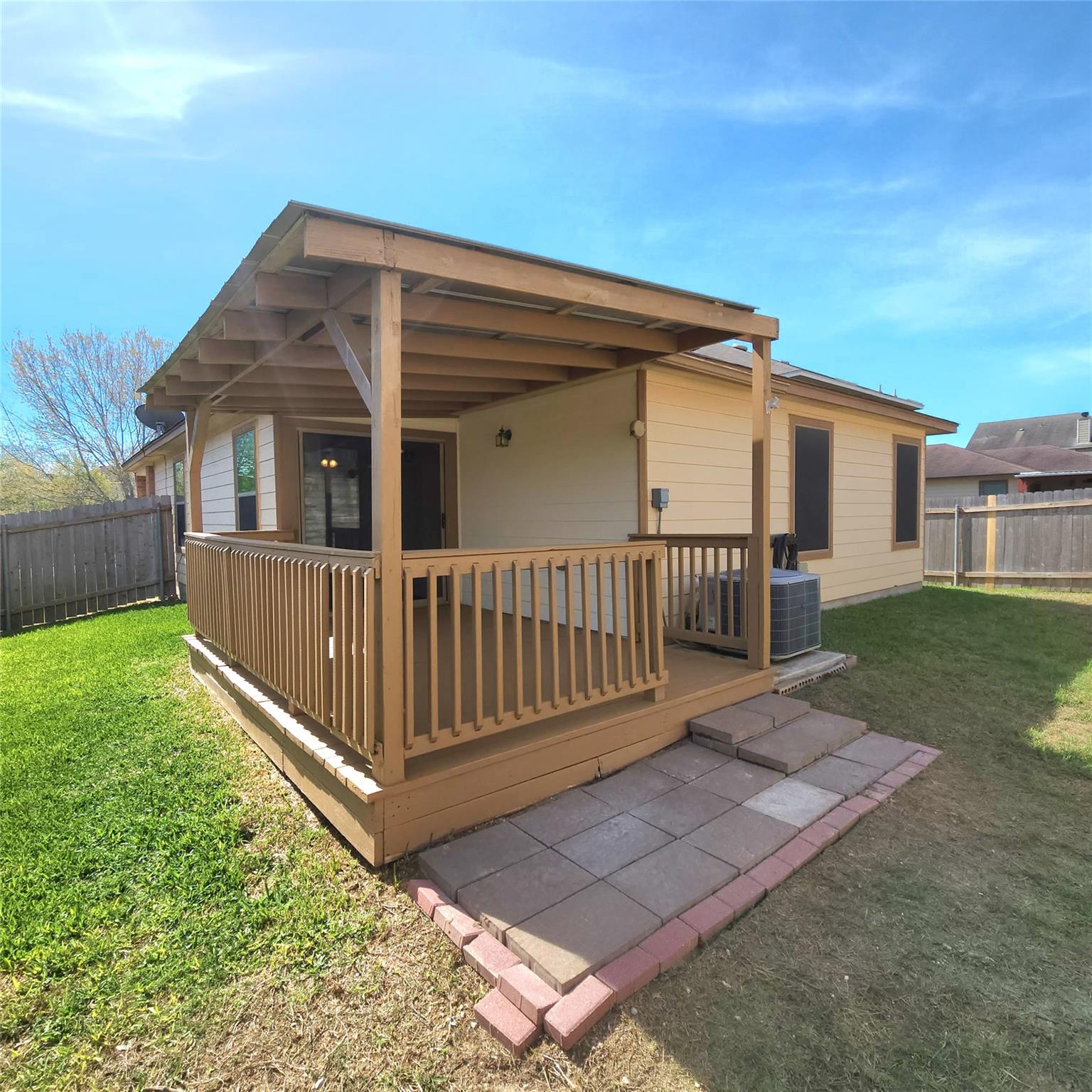 273 Tower Dr, Kyle, TX 78640
