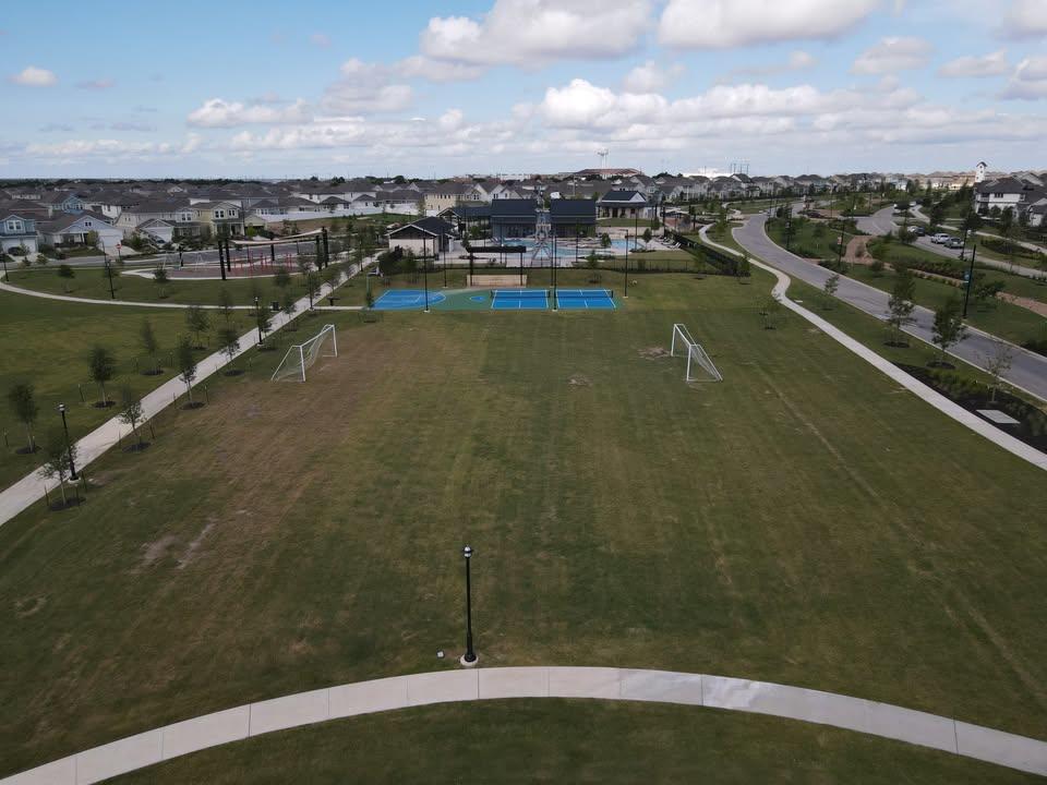 141 Bluestem Dr, Elgin, TX 78621