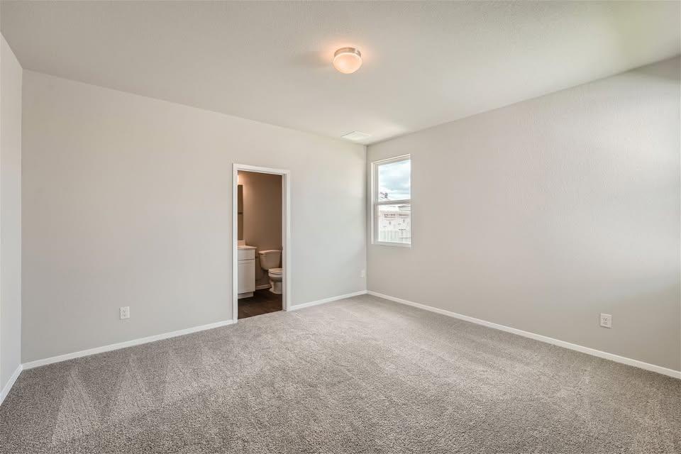 141 Bluestem Dr, Elgin, TX 78621