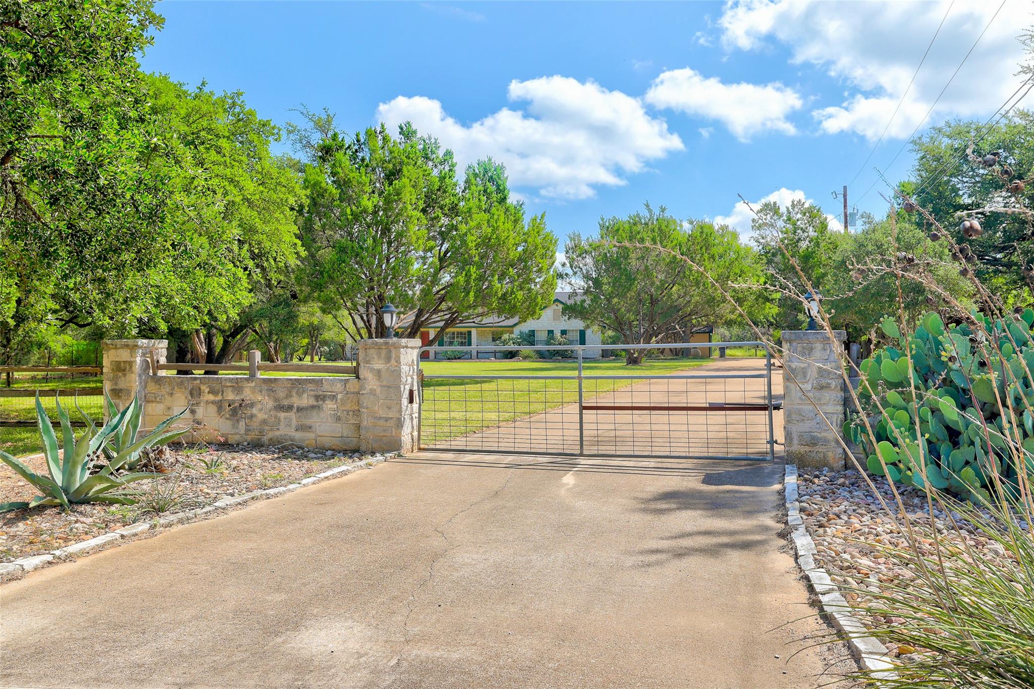 125 Kyle Ln, Georgetown, TX 78633