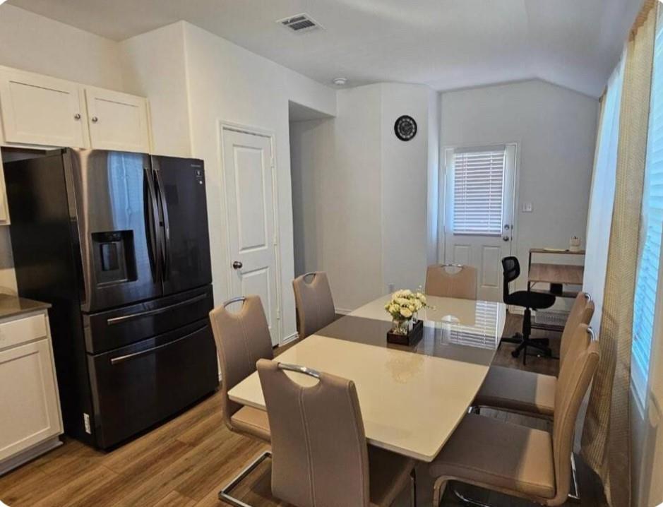 215 Canley Loop, Hutto, TX 78634