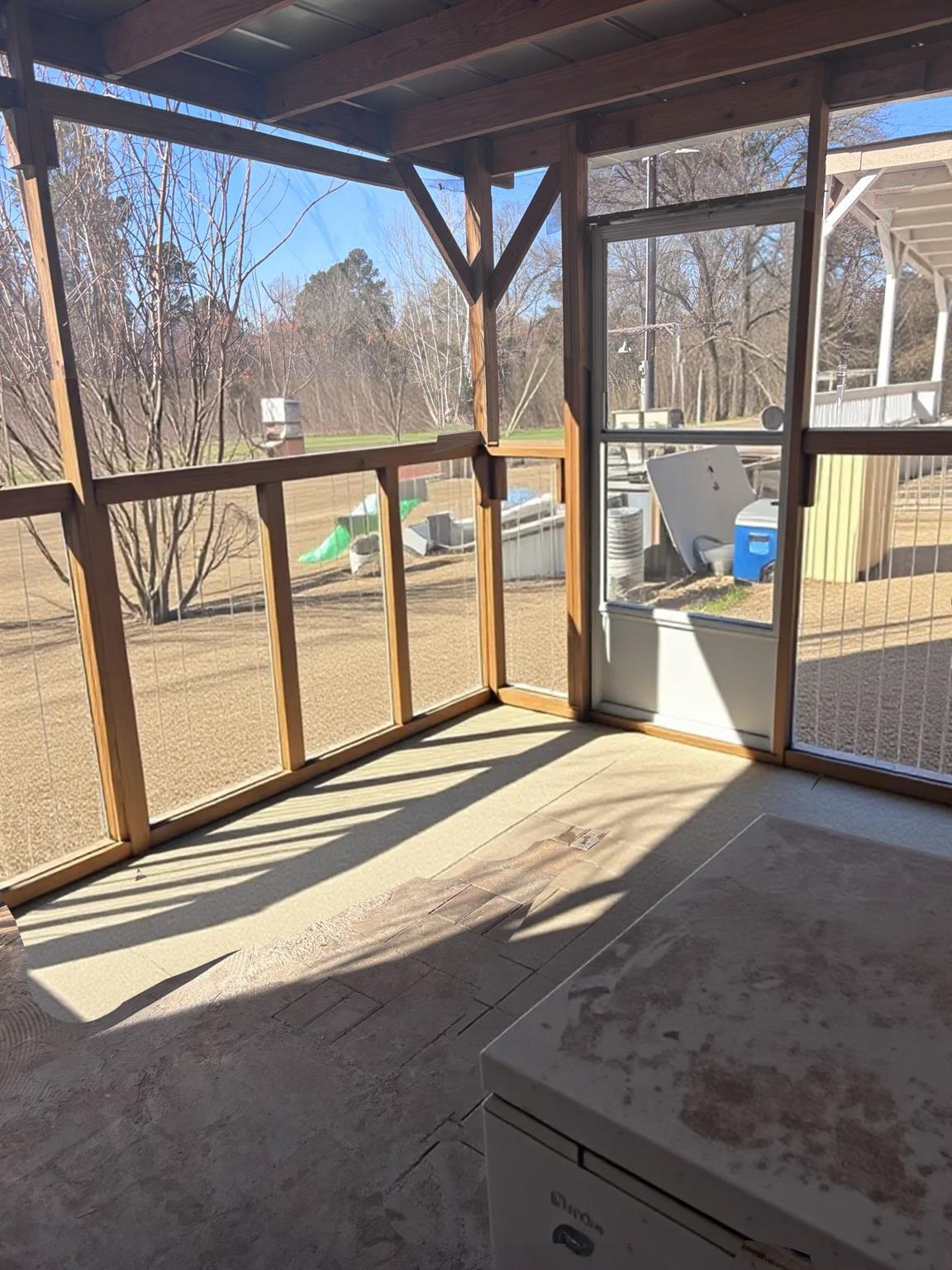 1225 W Highway 71 Highway W, Smithville, TX 78957