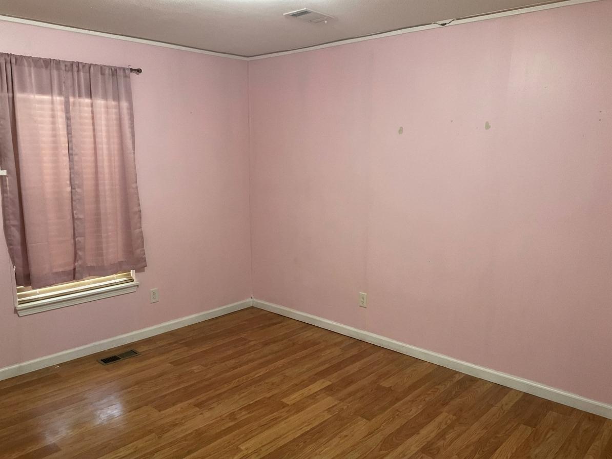 1225 W Highway 71 Highway W, Smithville, TX 78957