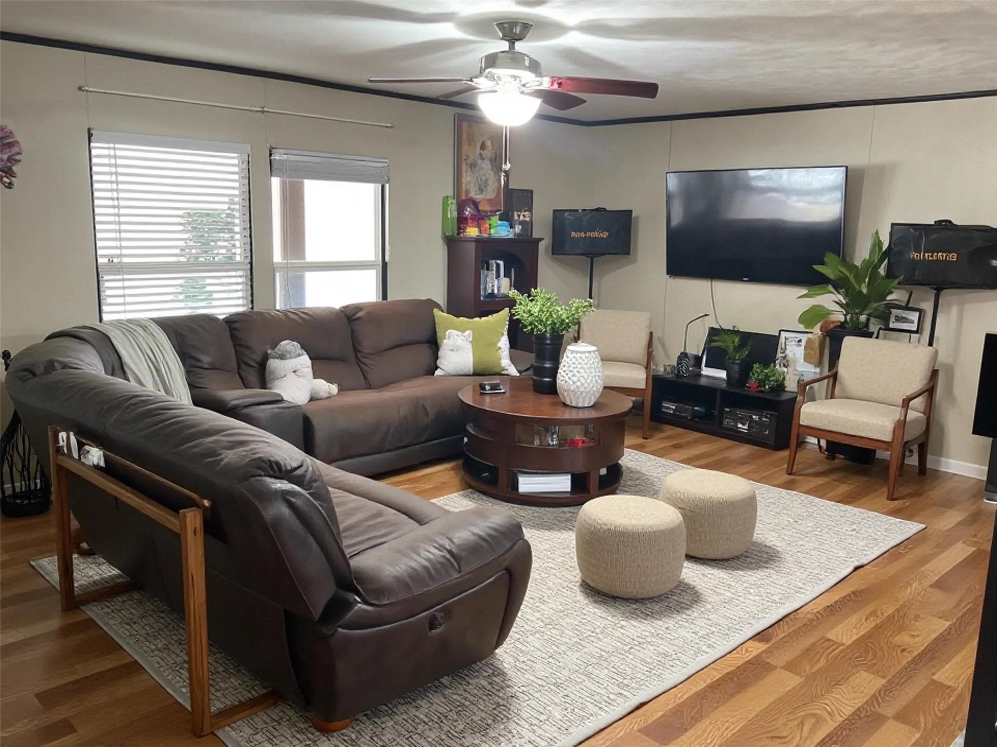 1225 W Highway 71 Highway W, Smithville, TX 78957