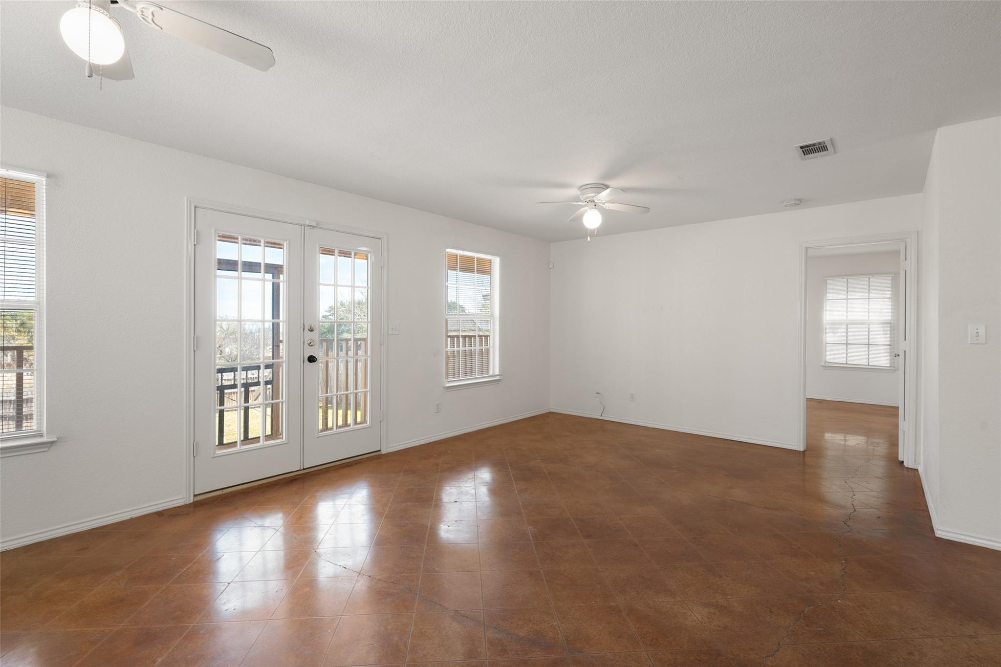 1225 Hilltop Dr, San Marcos, TX 78666